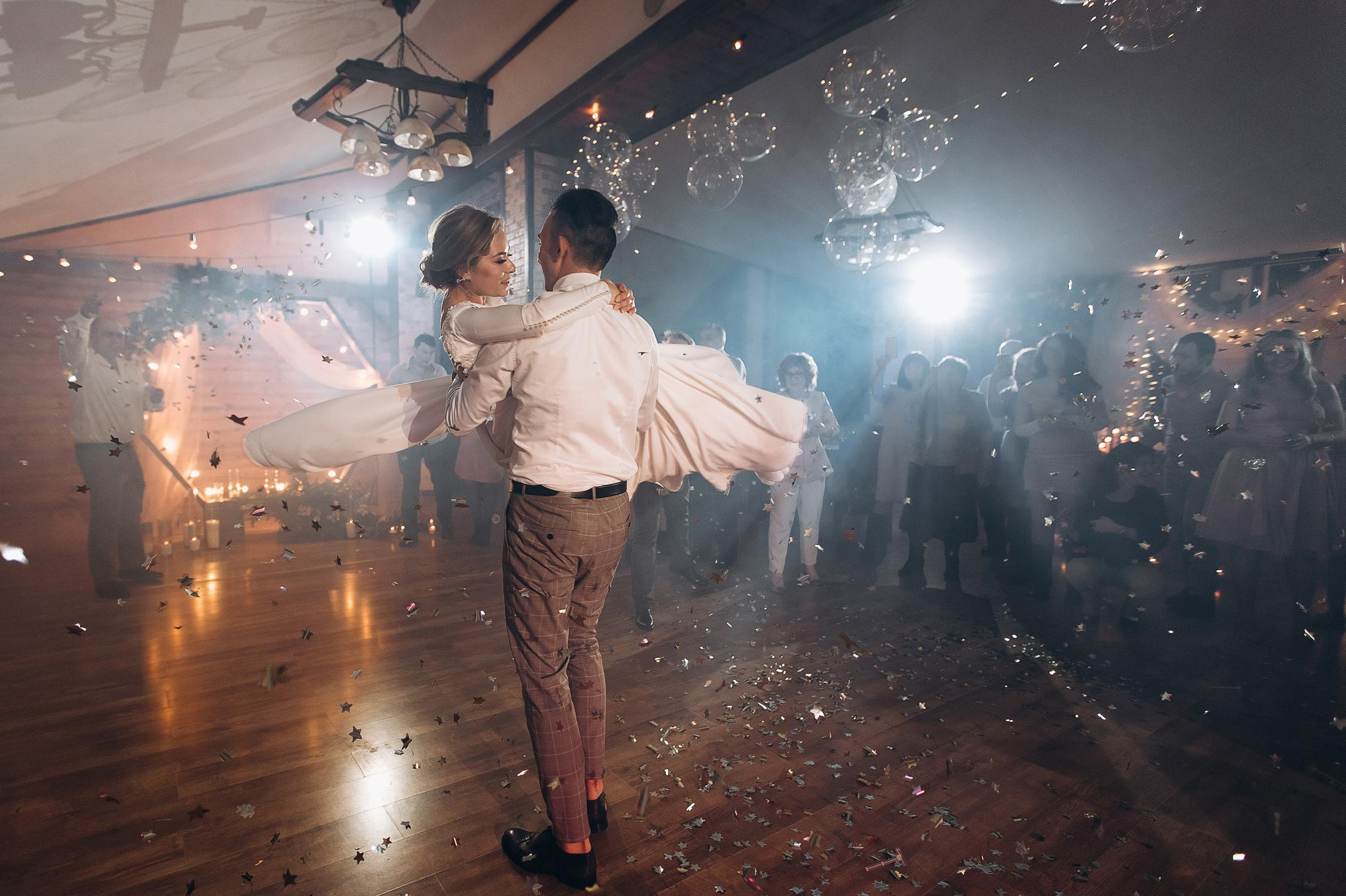 Анонс 2.02.2020. Свадебный фотограф в Риге Руслан Федюшин