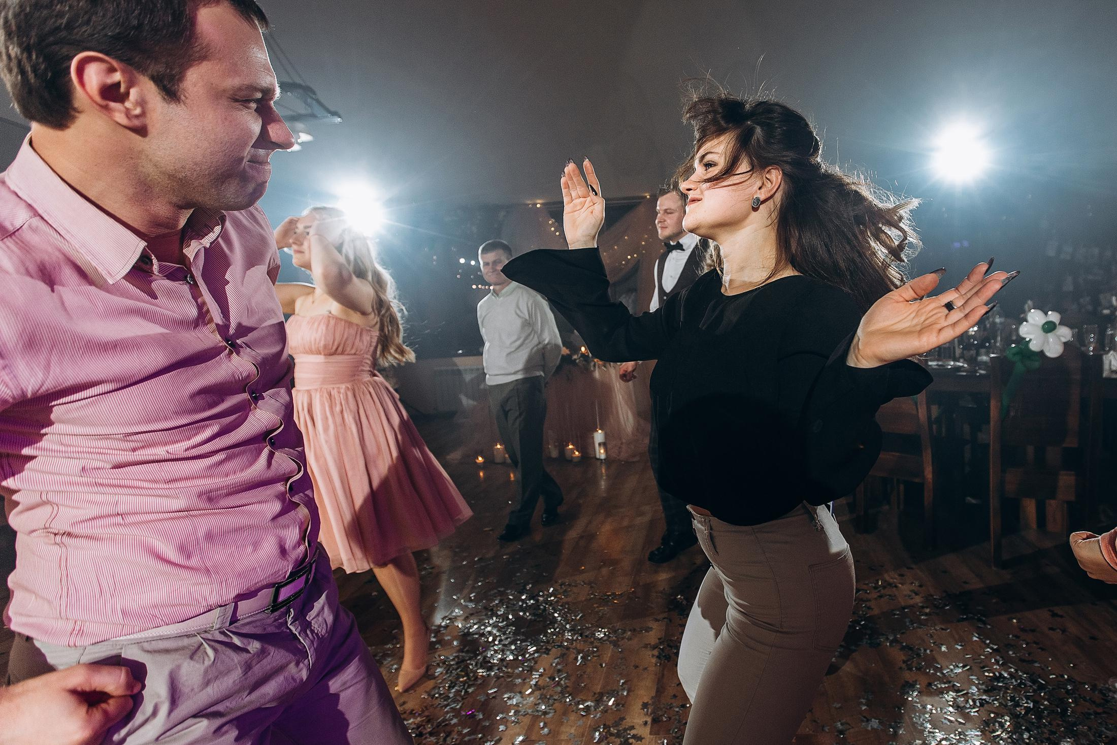 Анонс 2.02.2020. Свадебный фотограф в Риге Руслан Федюшин