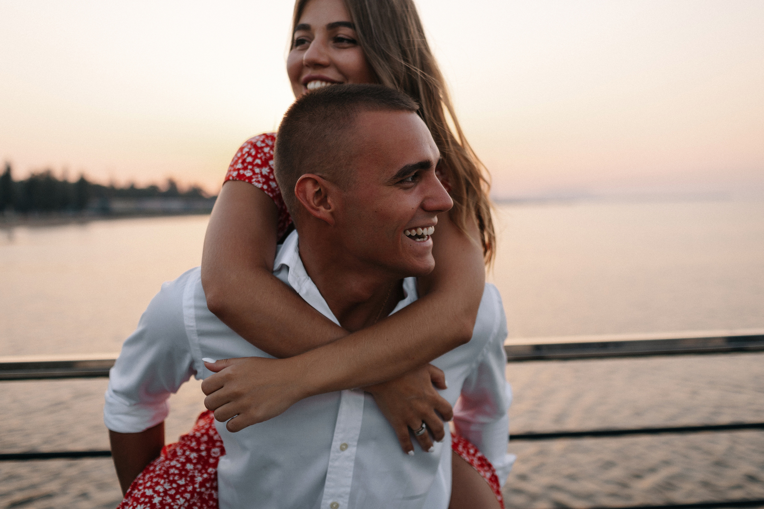 Рассвет на море. Свадебный фотограф в Риге Руслан Федюшин