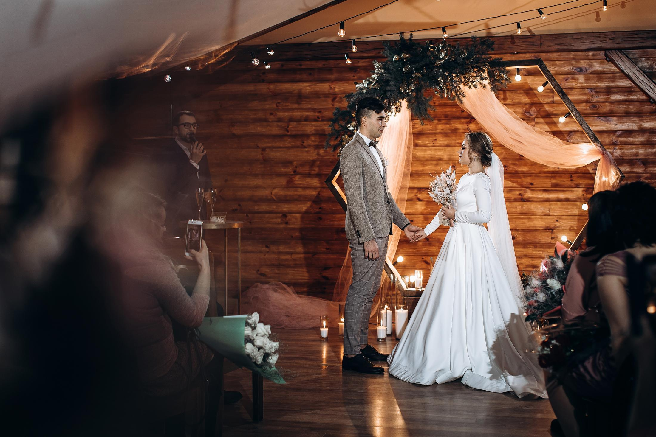 Анонс 2.02.2020. Свадебный фотограф в Риге Руслан Федюшин