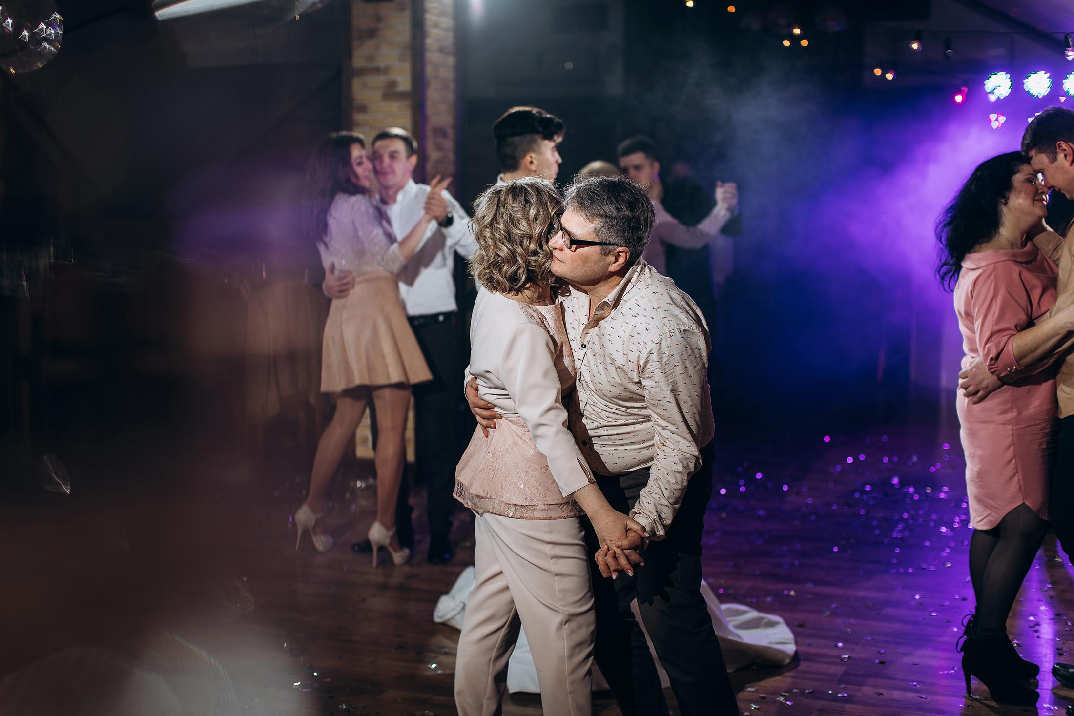 Анонс 2.02.2020. Свадебный фотограф в Риге Руслан Федюшин