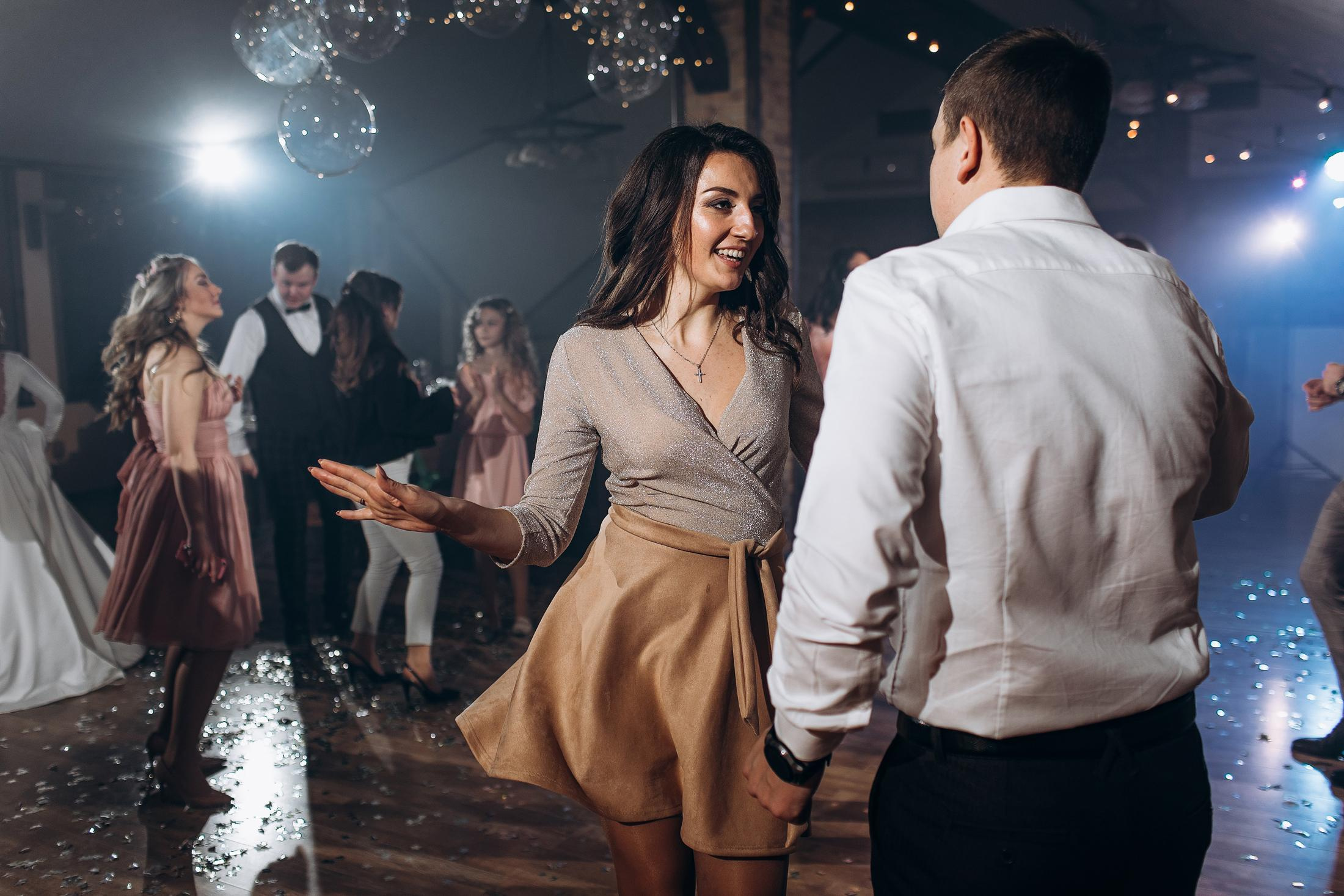 Анонс 2.02.2020. Свадебный фотограф в Риге Руслан Федюшин