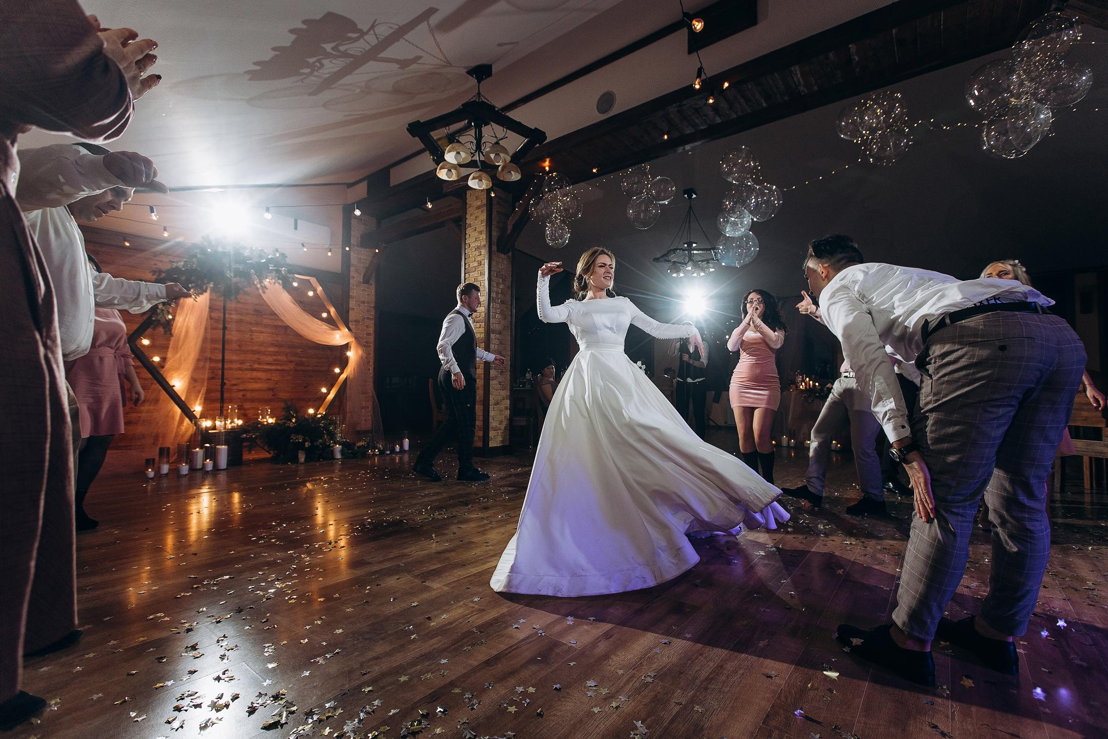 Анонс 2.02.2020. Свадебный фотограф в Риге Руслан Федюшин