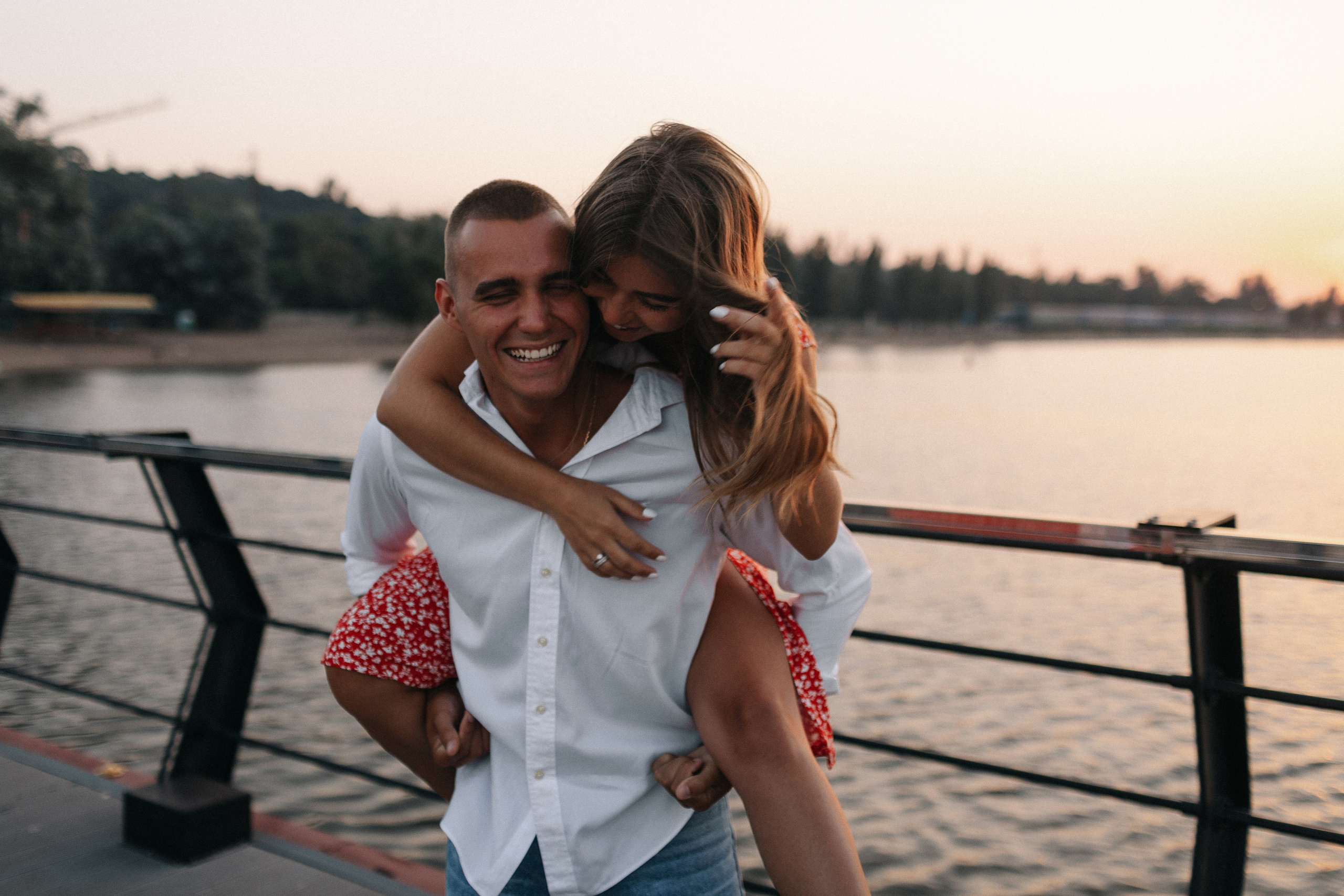 Рассвет на море. Свадебный фотограф в Риге Руслан Федюшин