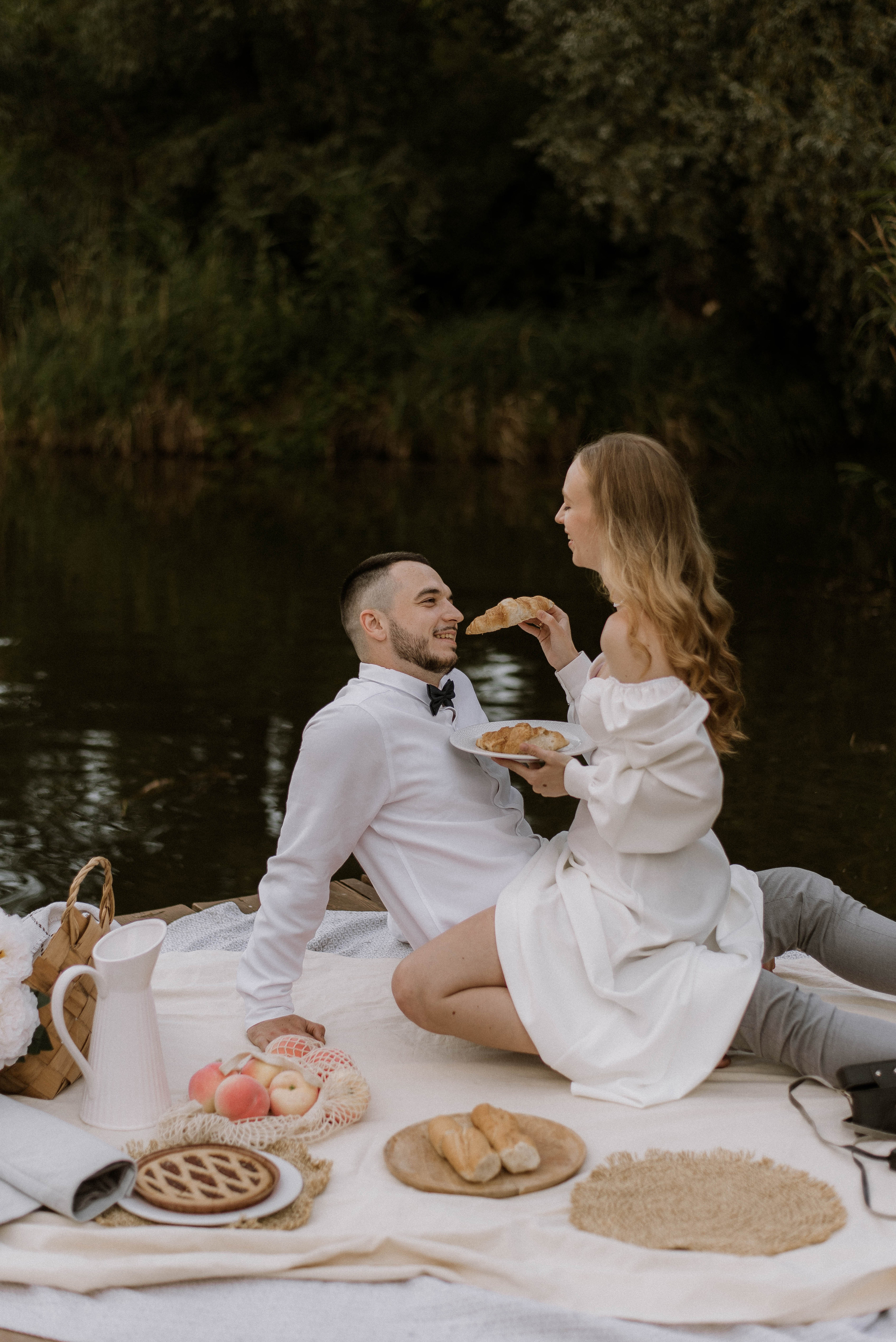 Весільна фотосесія на човні, Київ, Україна, весільний фотограф. Весільний та фотограф Київ Україна Олександра, свадебный Киев Украина