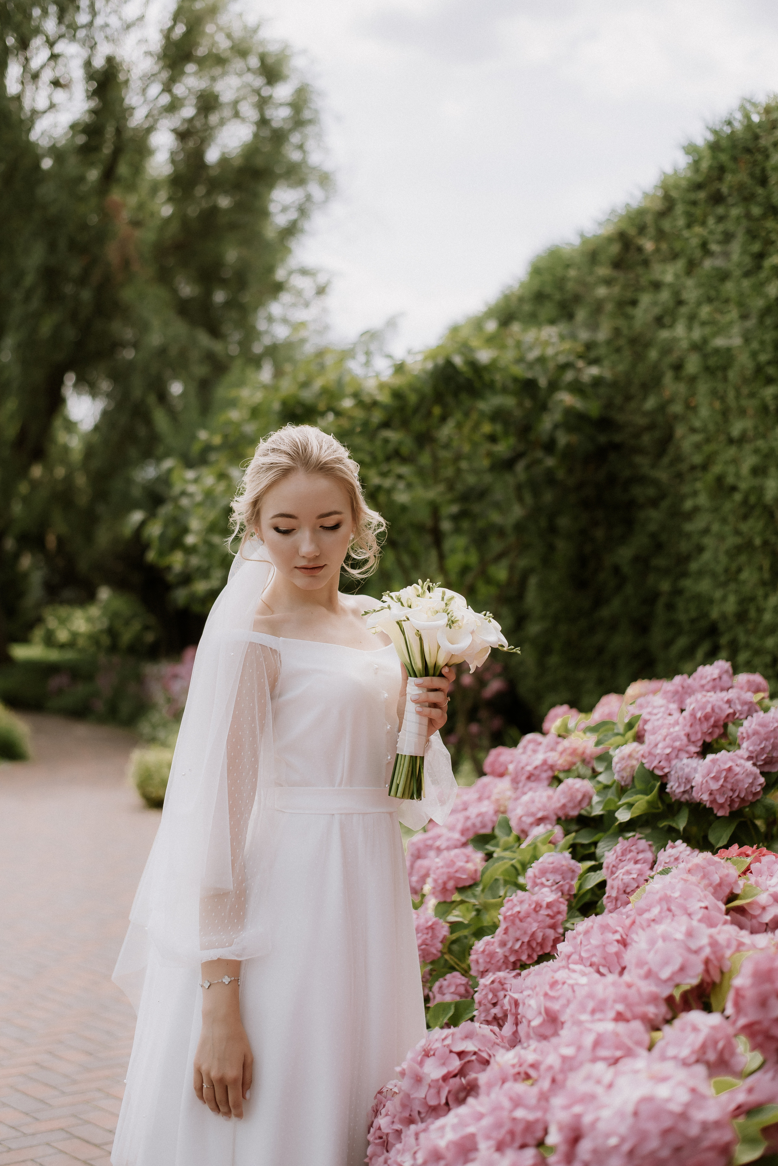 Весільна фотосесія в Межигір’ї, Київ, Україна, весільний фотограф. Весільний та фотограф Київ Україна Олександра, свадебный Киев Украина