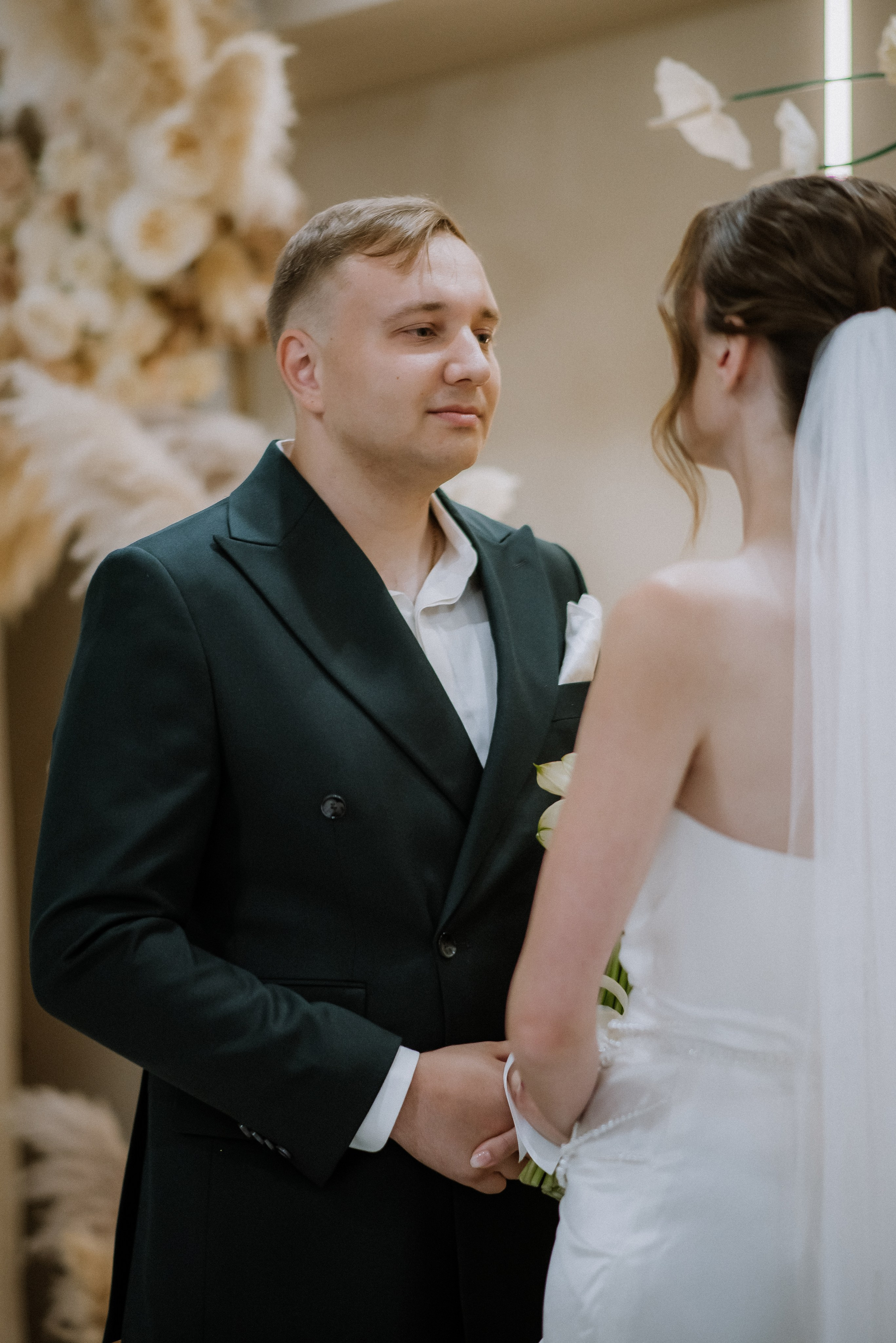 Весільна фотосесія в Києві, замок кохання, весілля, Київ, фотограф. Весільний та фотограф Київ Україна Олександра, свадебный Киев Украина