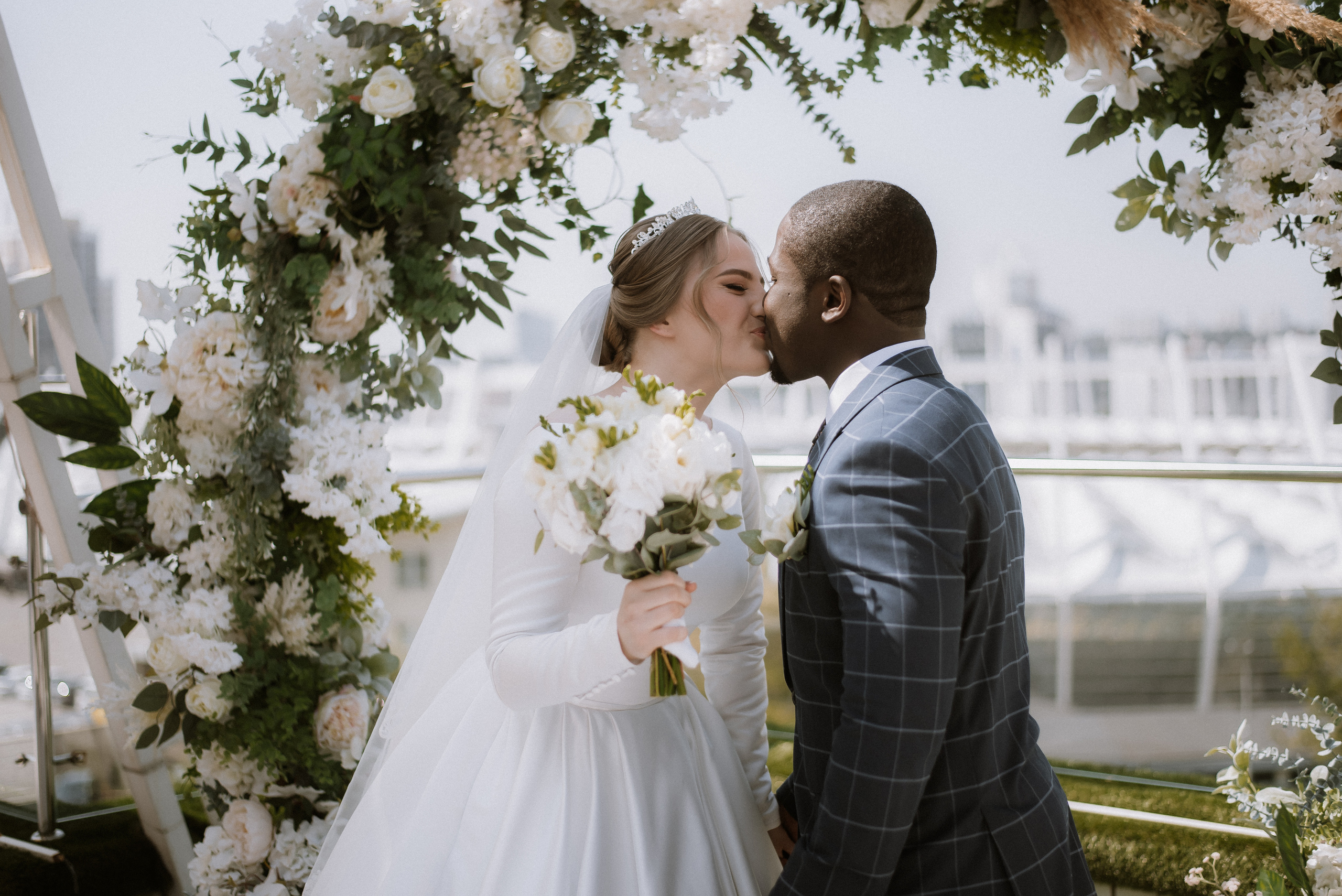 Інтернаціональне весілля Київ, весільний фотограф Україна, фотосесія. Весільний та фотограф Київ Україна Олександра, свадебный Киев Украина