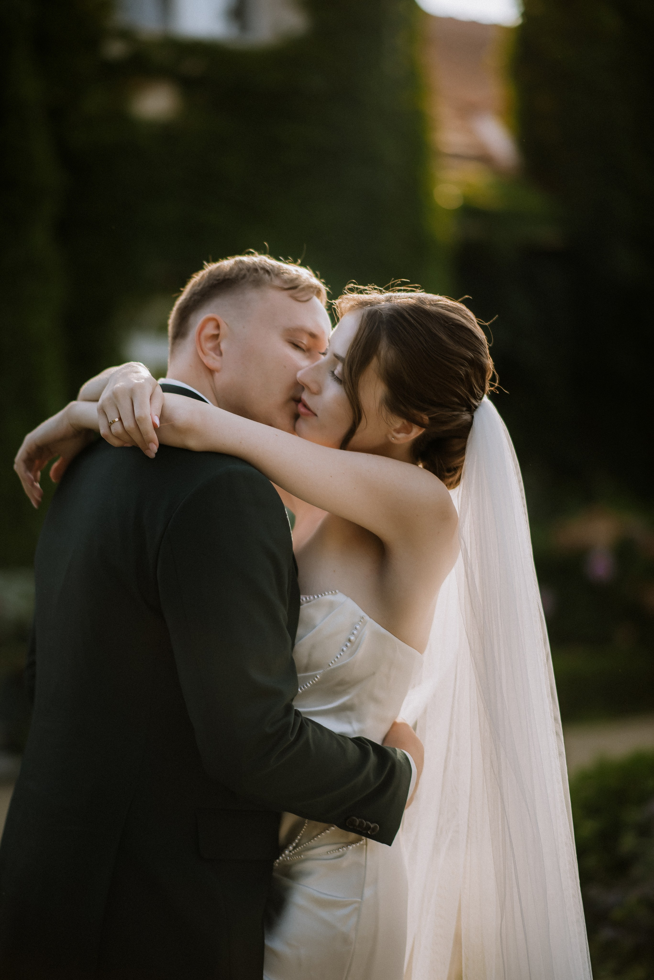 Весільна фотосесія в Києві, замок кохання, весілля, Київ, фотограф. Весільний та фотограф Київ Україна Олександра, свадебный Киев Украина