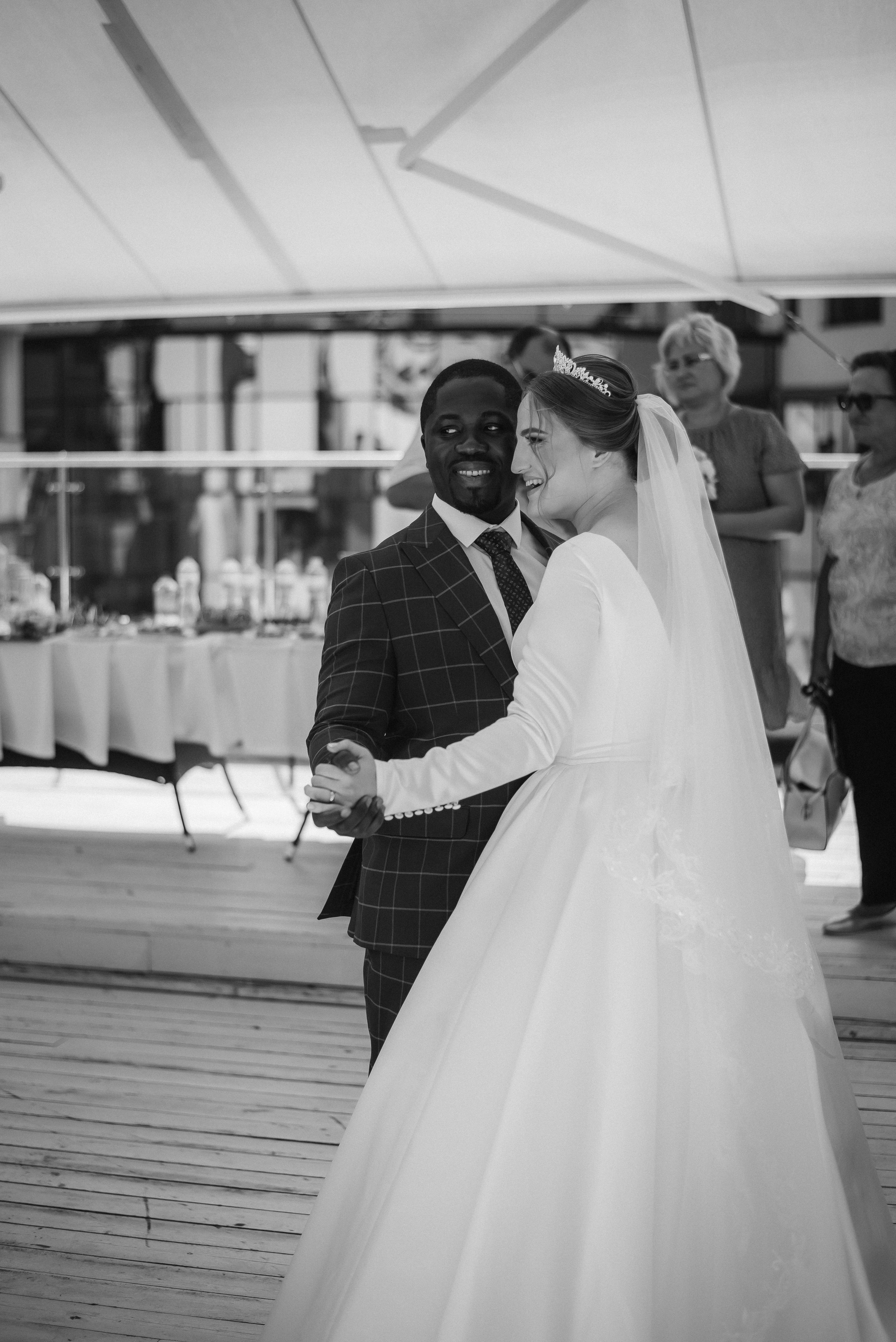 Інтернаціональне весілля Київ, весільний фотограф Україна, фотосесія. Весільний та фотограф Київ Україна Олександра, свадебный Киев Украина