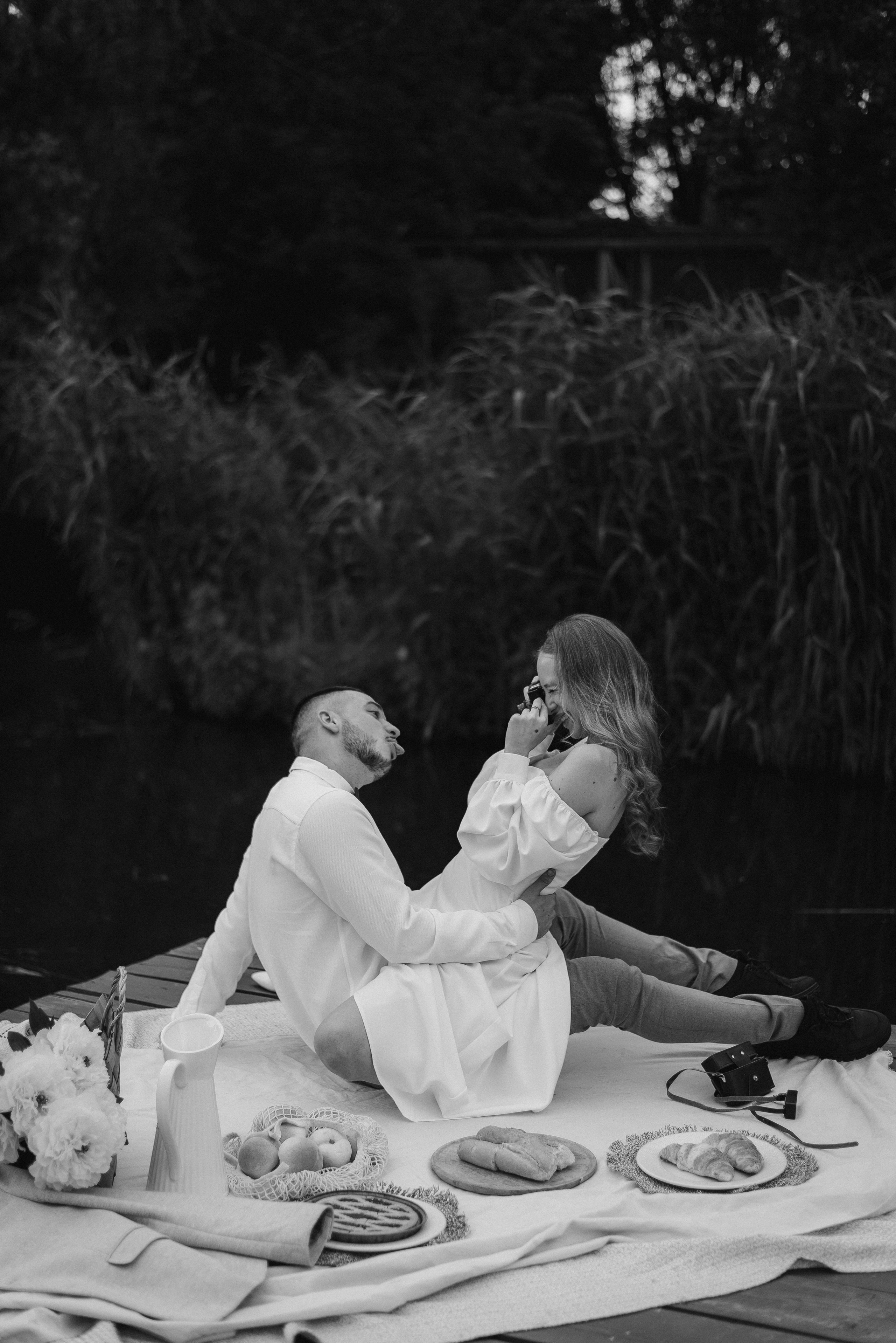 Весільна фотосесія на човні, Київ, Україна, весільний фотограф. Весільний та фотограф Київ Україна Олександра, свадебный Киев Украина