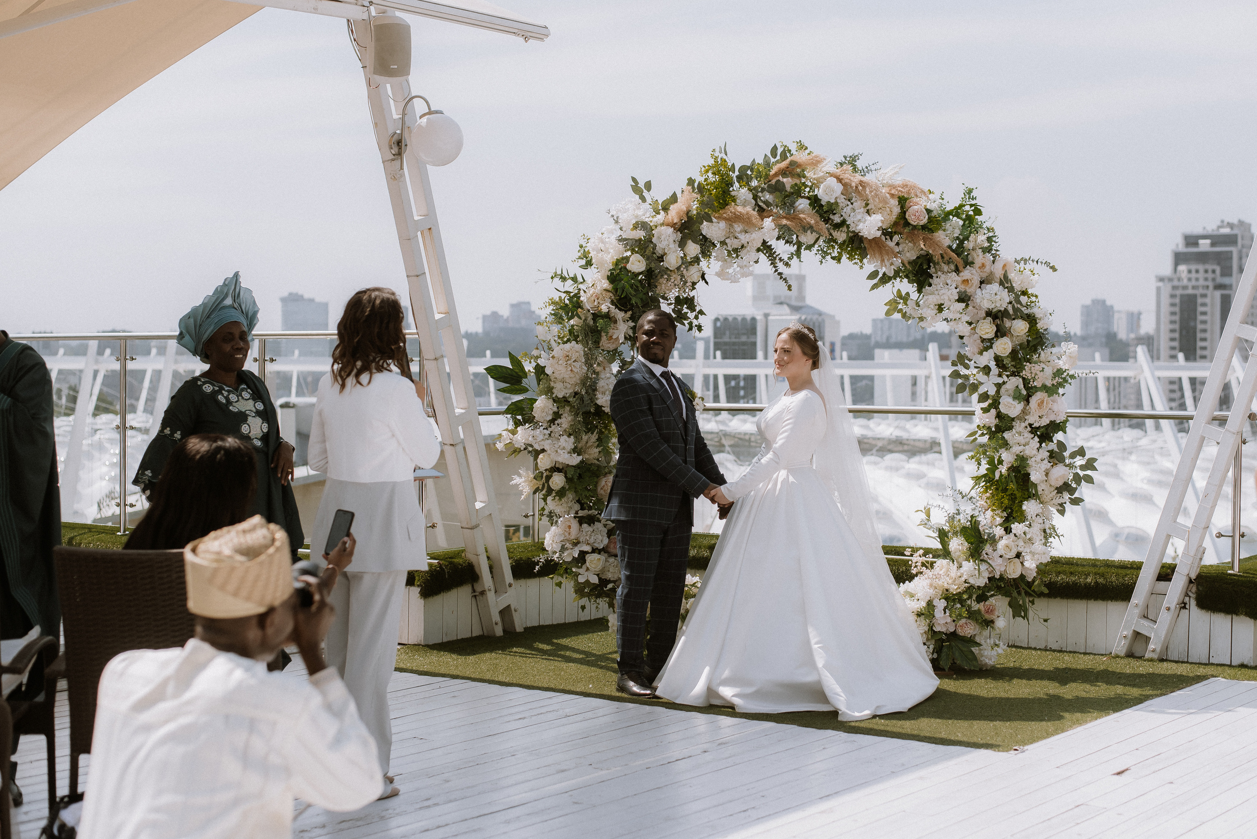 Інтернаціональне весілля Київ, весільний фотограф Україна, фотосесія. Весільний та фотограф Київ Україна Олександра, свадебный Киев Украина