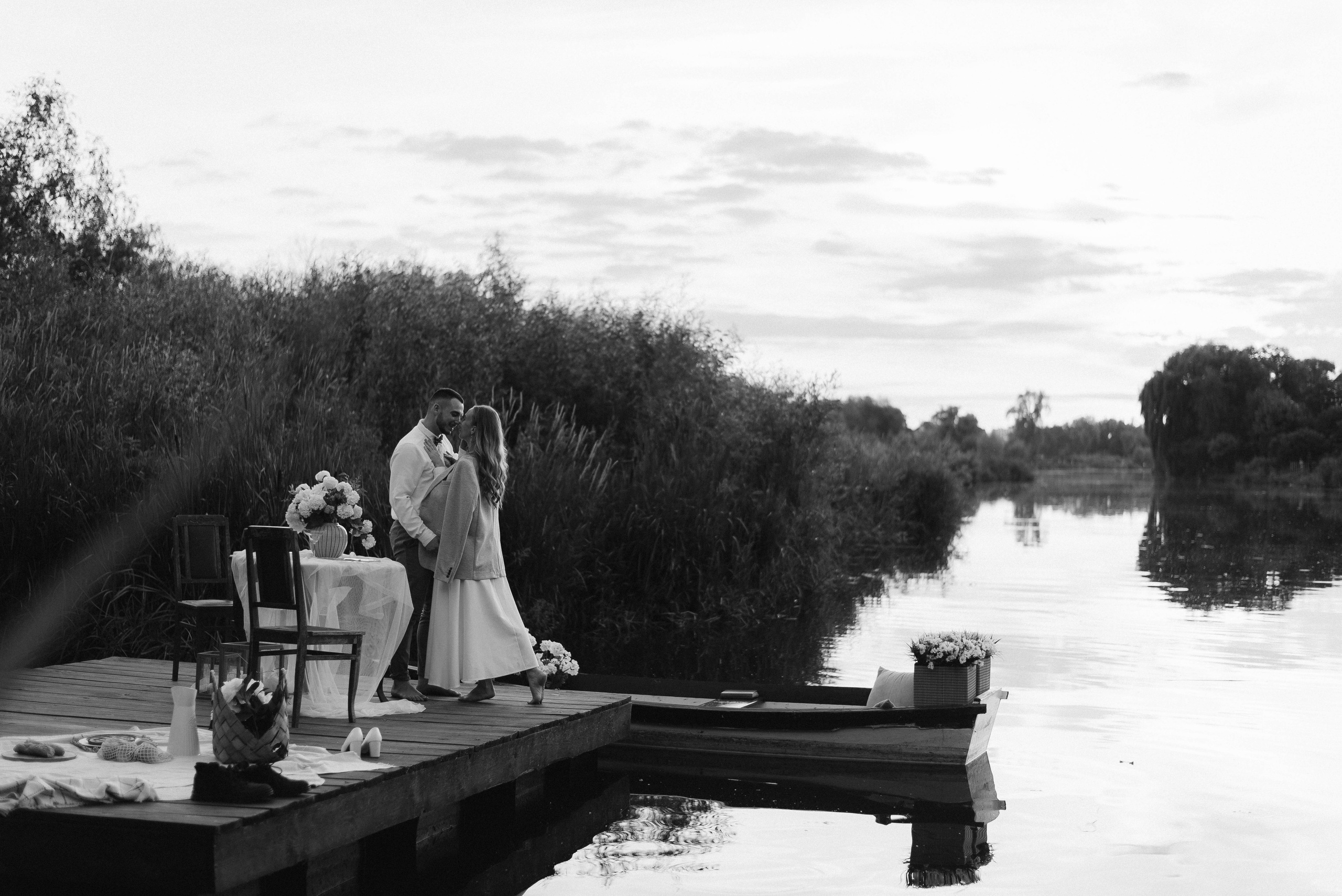 Весільна фотосесія на човні, Київ, Україна, весільний фотограф. Весільний та фотограф Київ Україна Олександра, свадебный Киев Украина