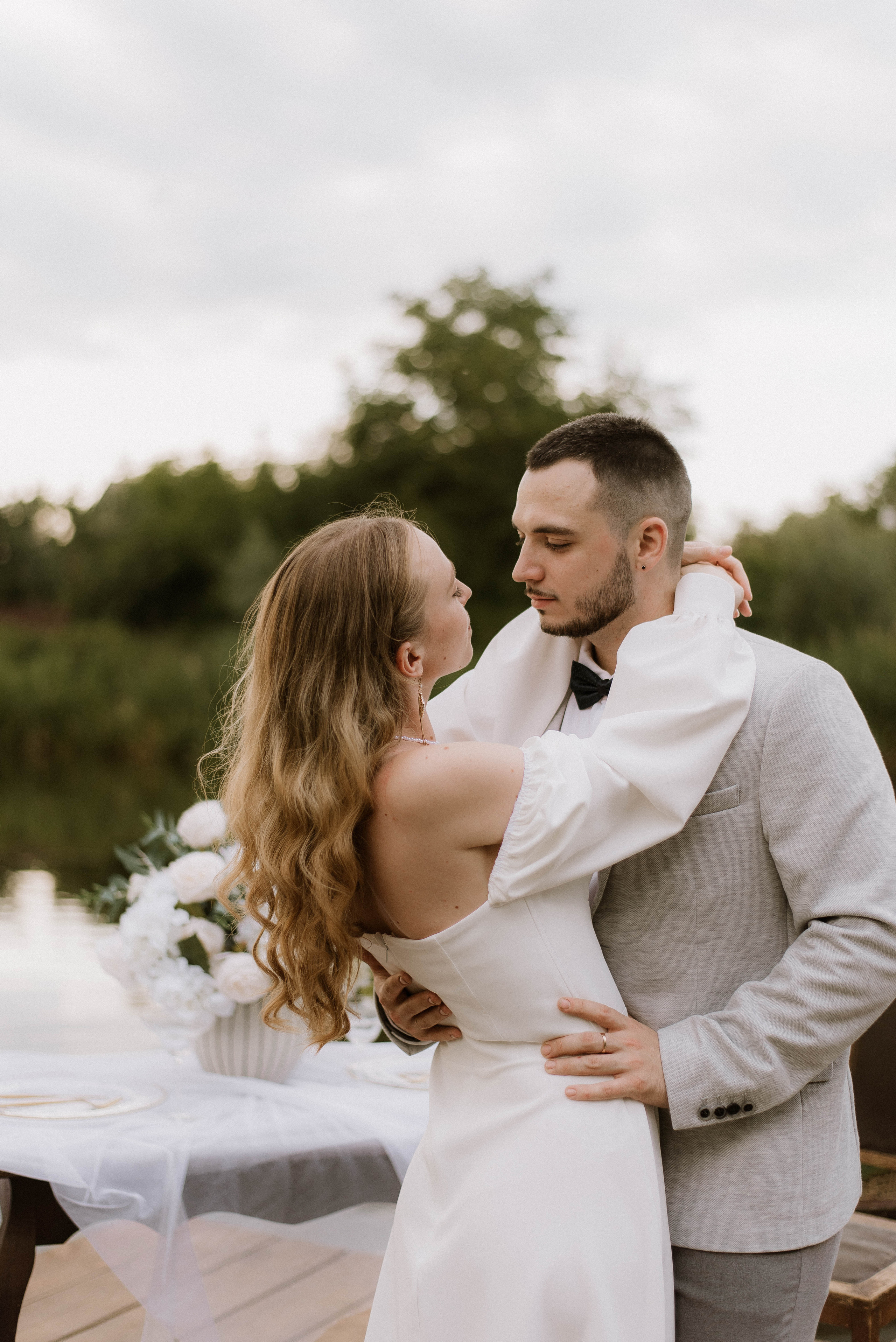 Весільна фотосесія на човні, Київ, Україна, весільний фотограф. Весільний та фотограф Київ Україна Олександра, свадебный Киев Украина