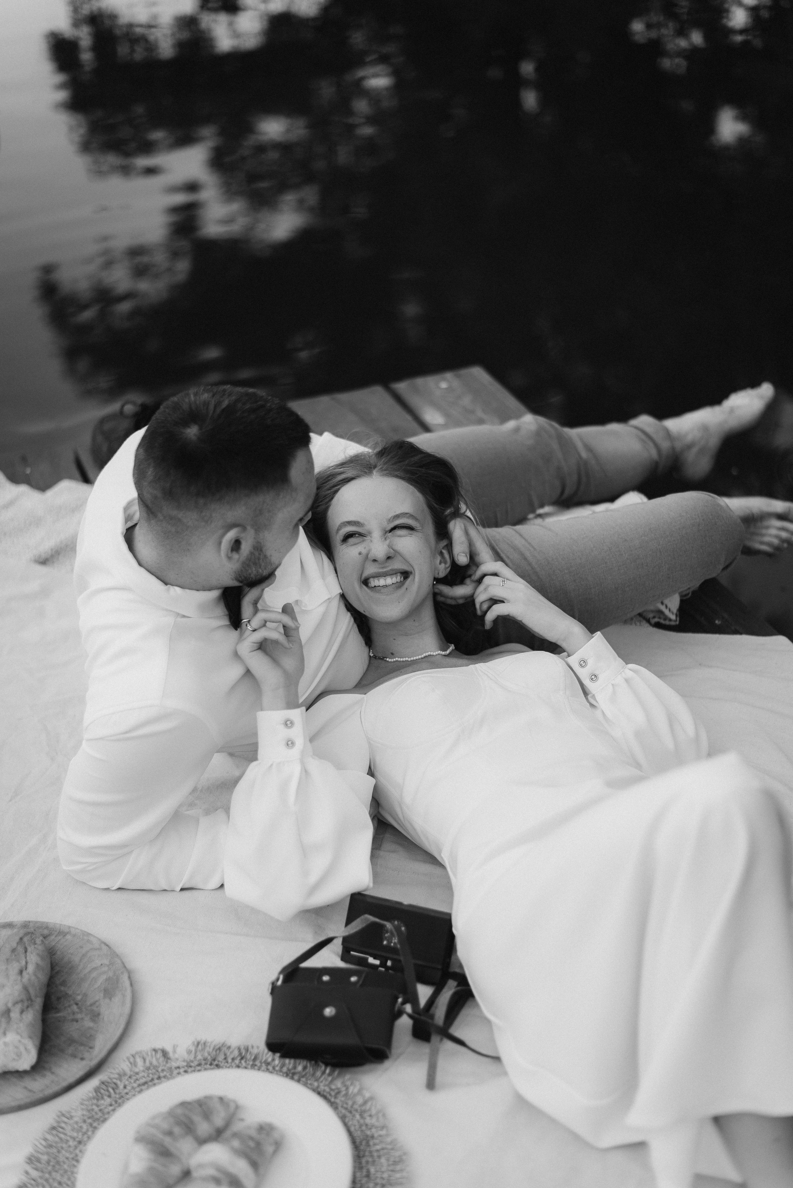 Весільна фотосесія на човні, Київ, Україна, весільний фотограф. Весільний та фотограф Київ Україна Олександра, свадебный Киев Украина