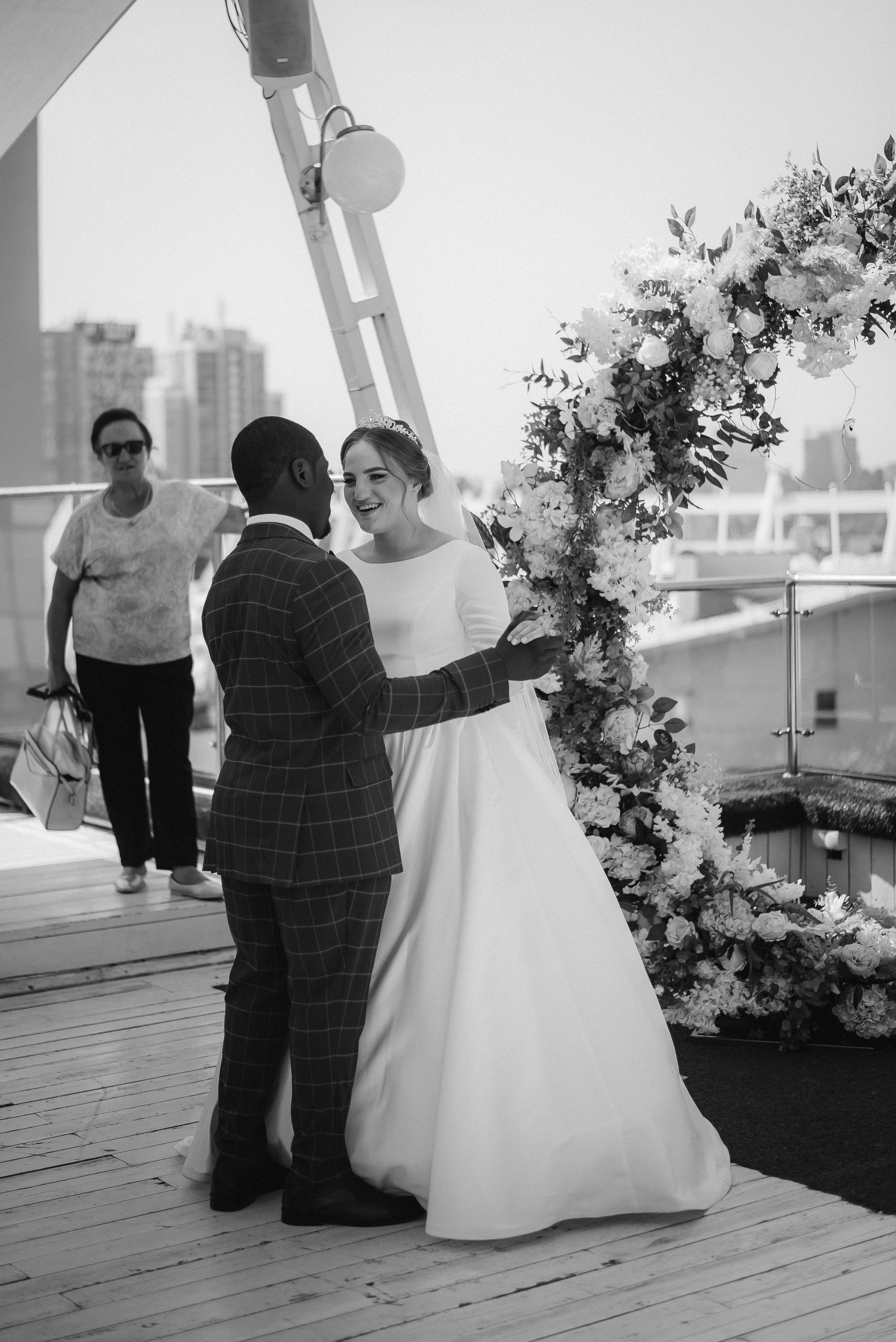 Інтернаціональне весілля Київ, весільний фотограф Україна, фотосесія. Весільний та фотограф Київ Україна Олександра, свадебный Киев Украина