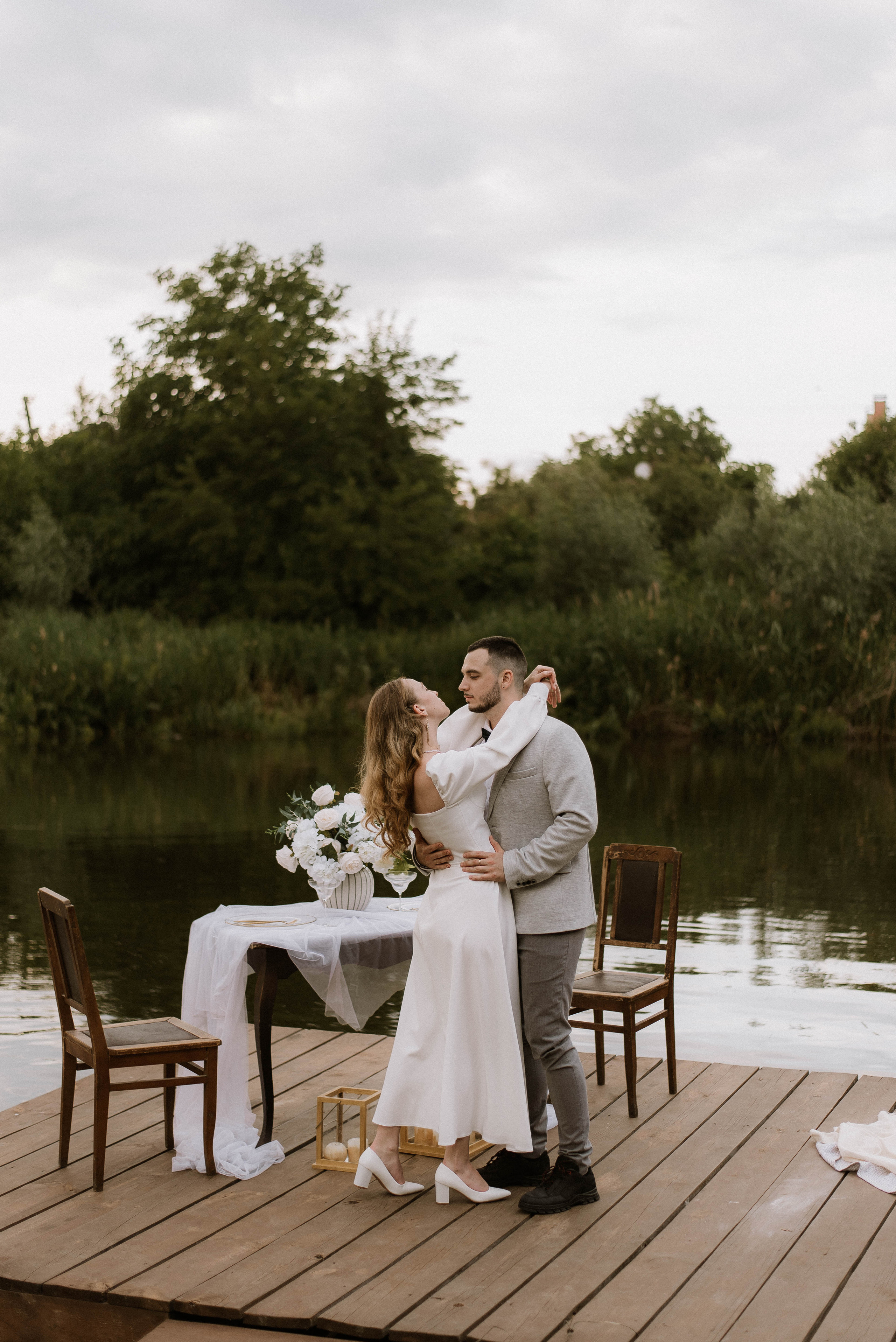 Весільна фотосесія на човні, Київ, Україна, весільний фотограф. Весільний та фотограф Київ Україна Олександра, свадебный Киев Украина