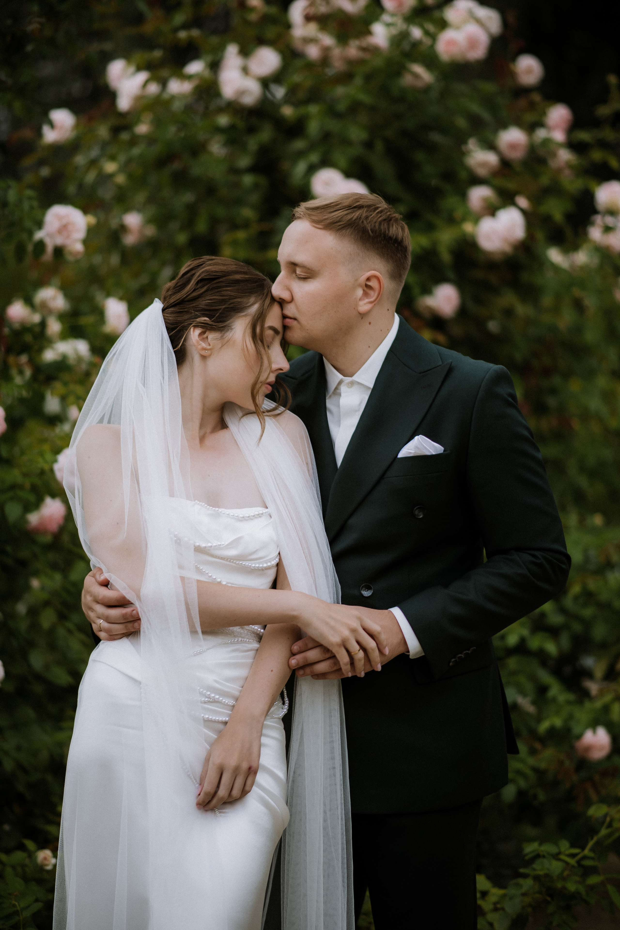 Весільна фотосесія в Києві, замок кохання, весілля, Київ, фотограф. Весільний та фотограф Київ Україна Олександра, свадебный Киев Украина