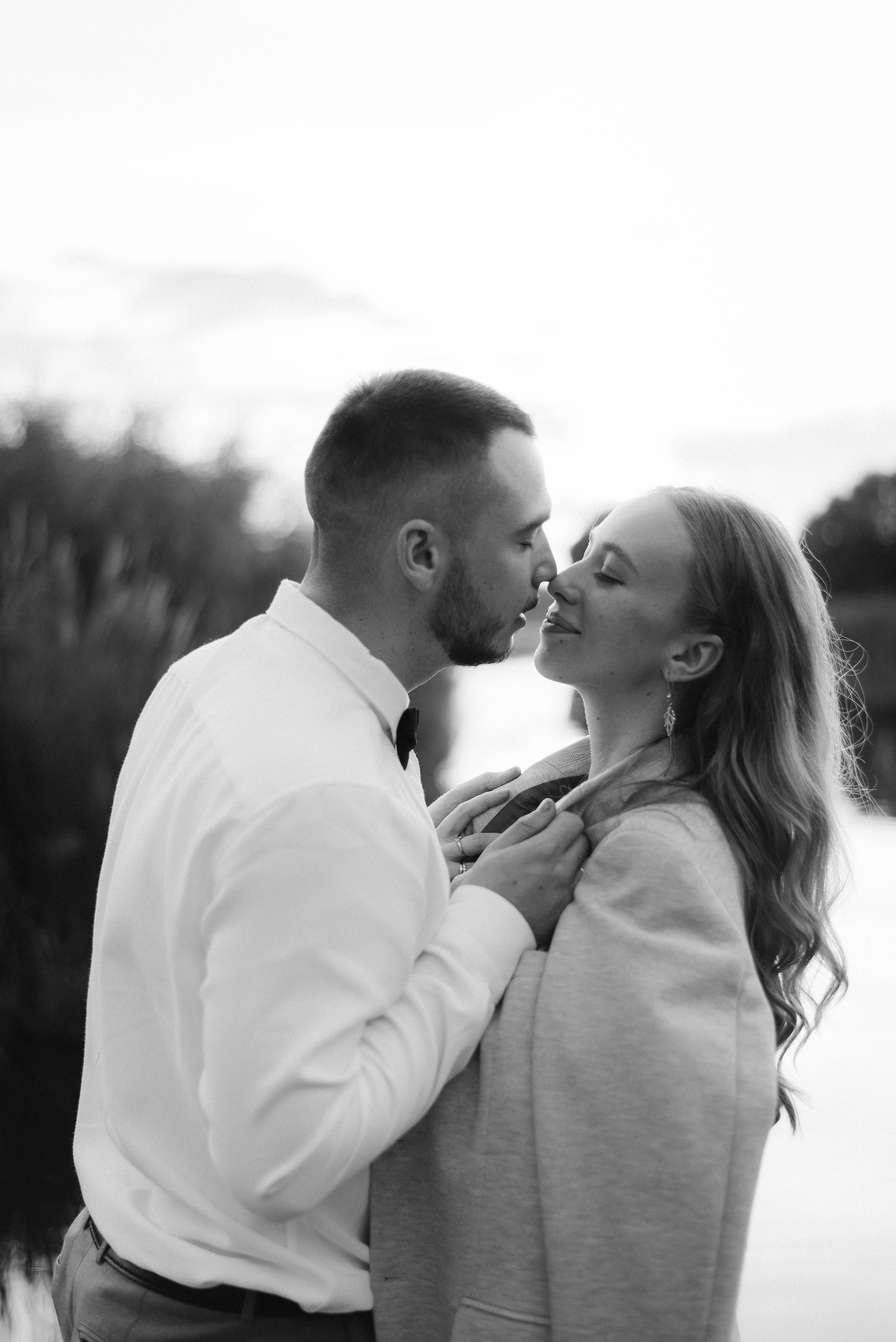 Весільна фотосесія на човні, Київ, Україна, весільний фотограф. Весільний та фотограф Київ Україна Олександра, свадебный Киев Украина