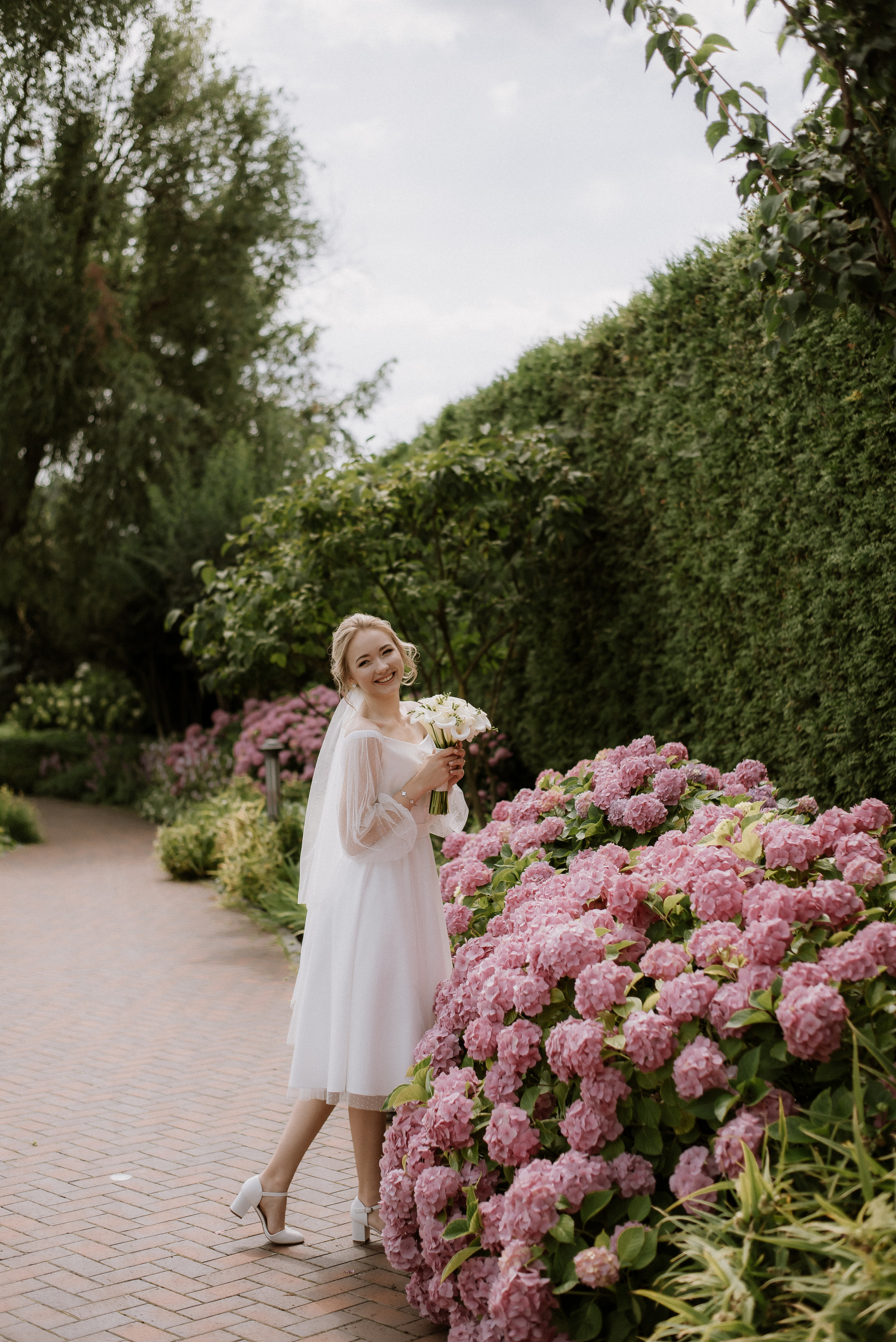 Весільна фотосесія в Межигір’ї, Київ, Україна, весільний фотограф. Весільний та фотограф Київ Україна Олександра, свадебный Киев Украина