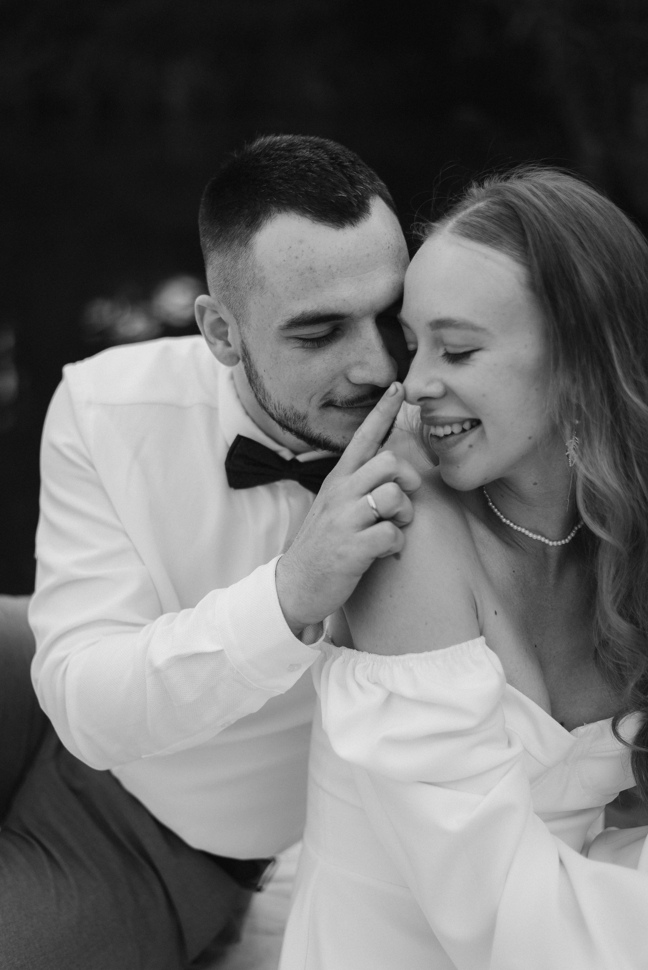 Весільна фотосесія на човні, Київ, Україна, весільний фотограф. Весільний та фотограф Київ Україна Олександра, свадебный Киев Украина