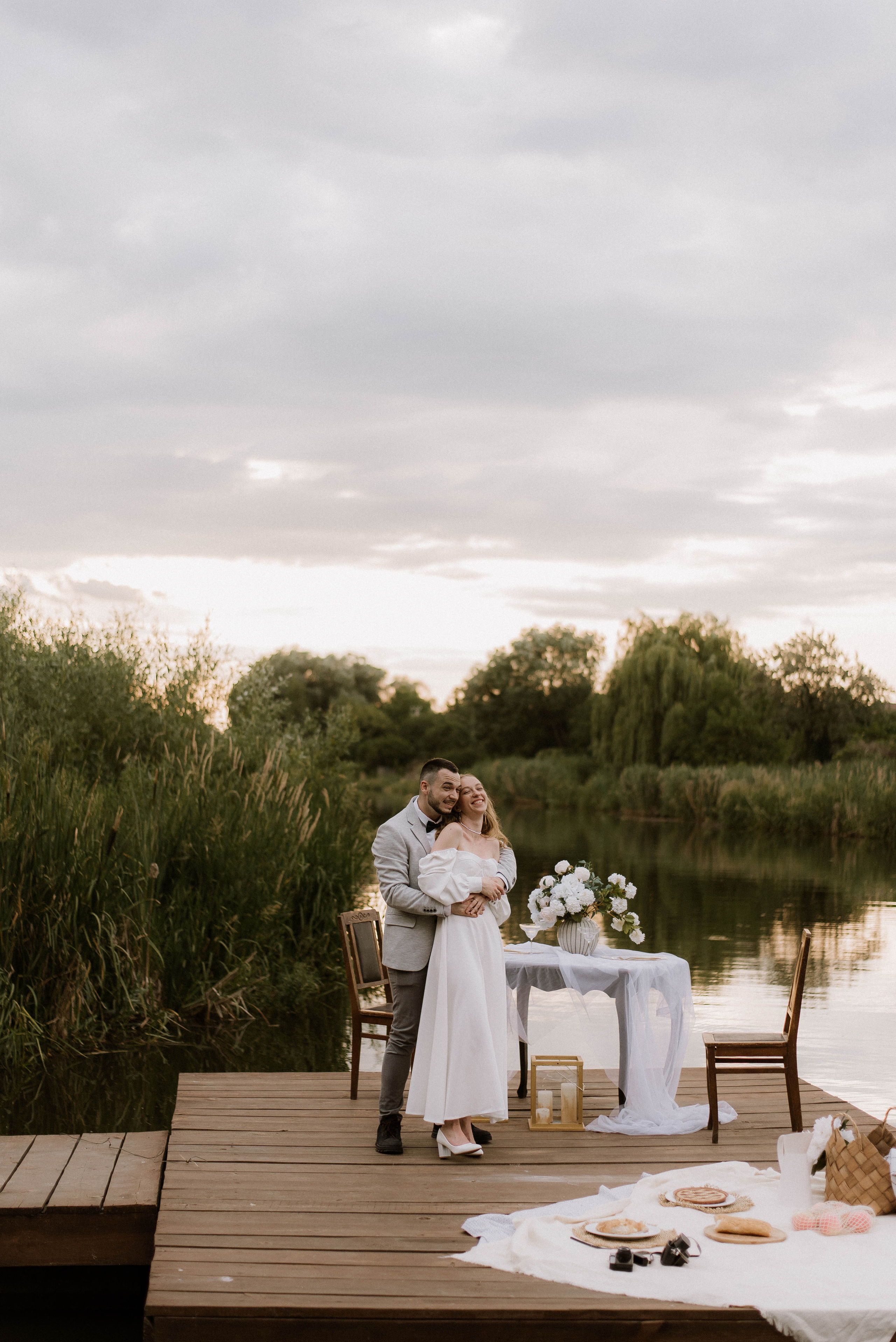 Весільна фотосесія на човні, Київ, Україна, весільний фотограф. Весільний та фотограф Київ Україна Олександра, свадебный Киев Украина