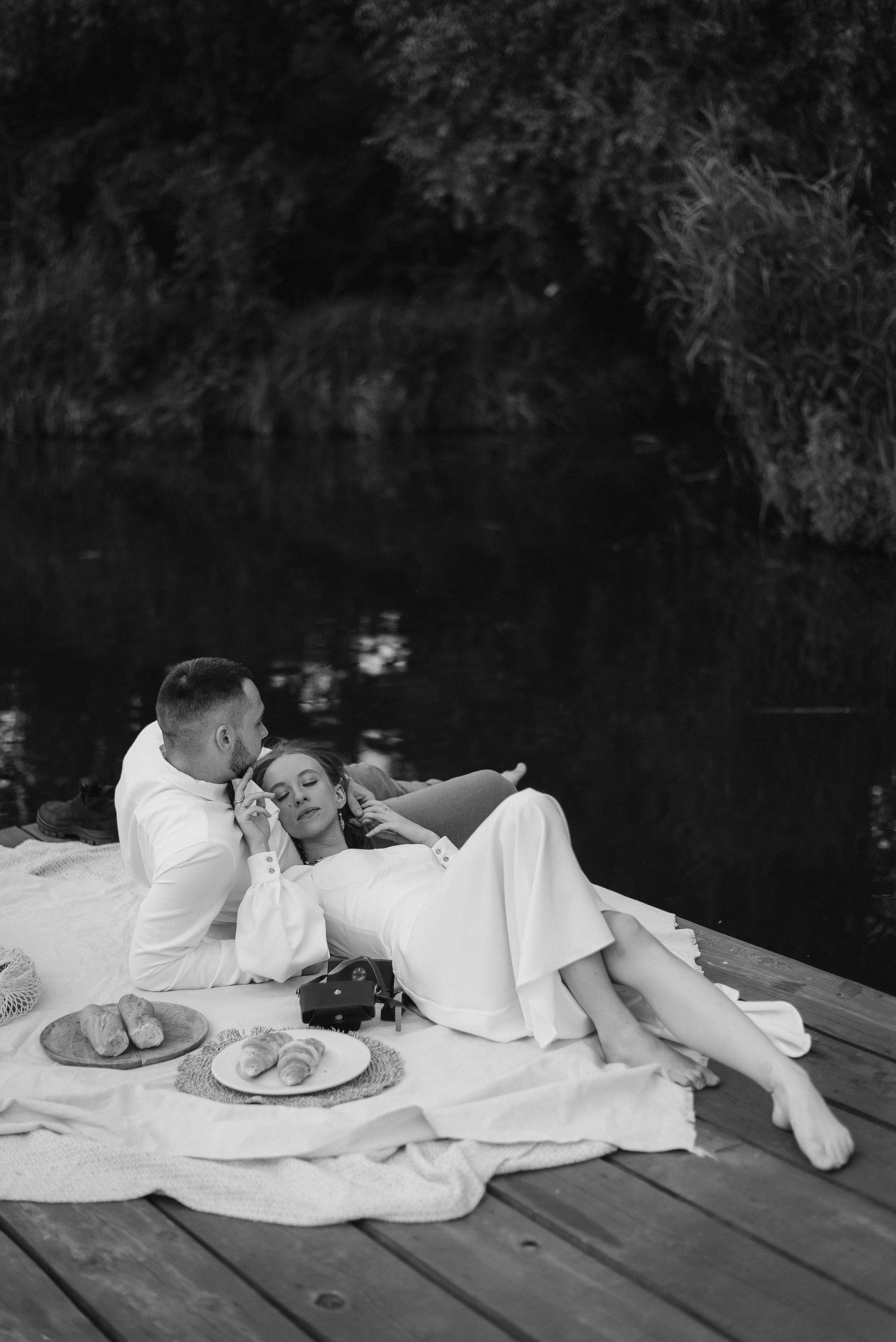 Весільна фотосесія на човні, Київ, Україна, весільний фотограф. Весільний та фотограф Київ Україна Олександра, свадебный Киев Украина