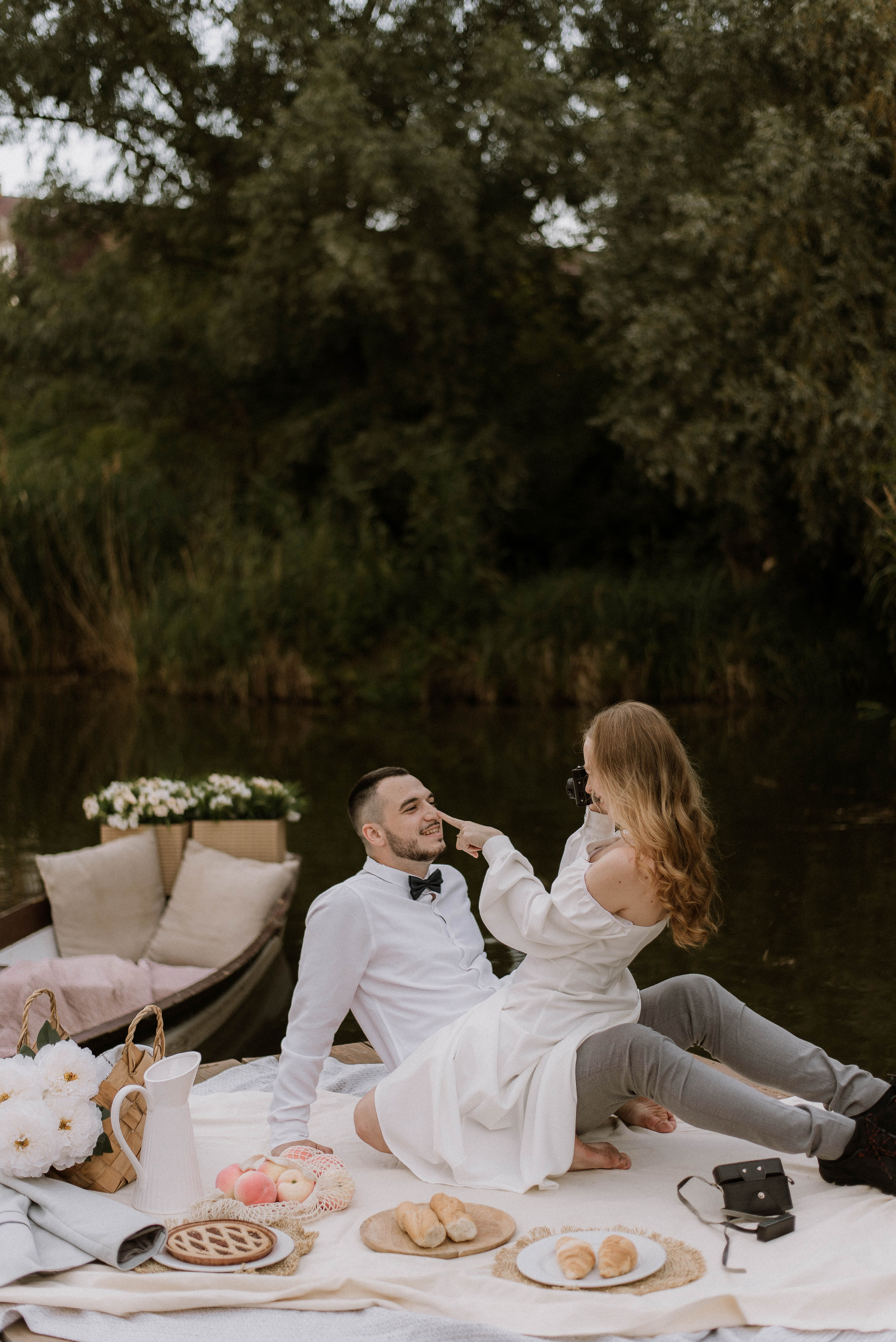 Весільна фотосесія на човні, Київ, Україна, весільний фотограф. Весільний та фотограф Київ Україна Олександра, свадебный Киев Украина