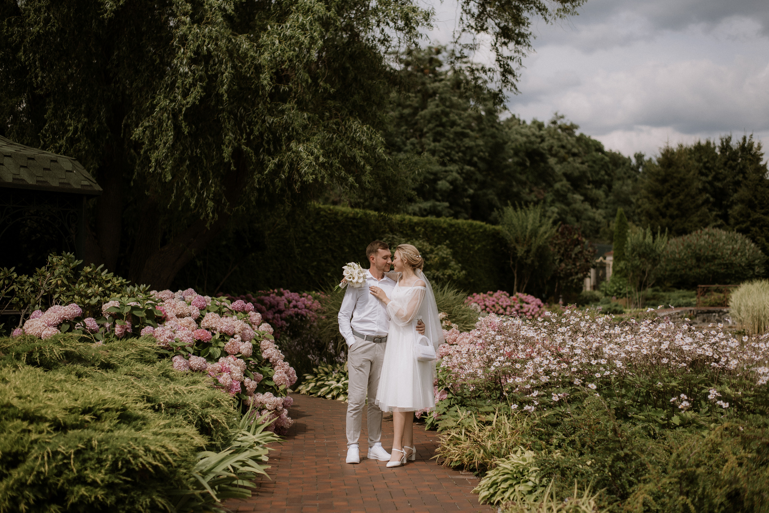 Весільна фотосесія в Межигір’ї, Київ, Україна, весільний фотограф. Весільний та фотограф Київ Україна Олександра, свадебный Киев Украина