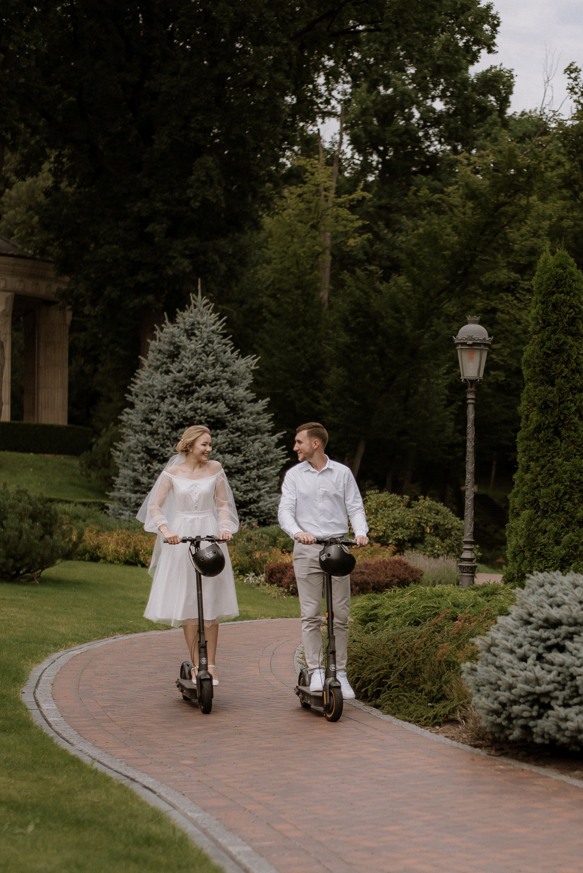 Весільна фотосесія в Межигір’ї, Київ, Україна, весільний фотограф. Весільний та фотограф Київ Україна Олександра, свадебный Киев Украина