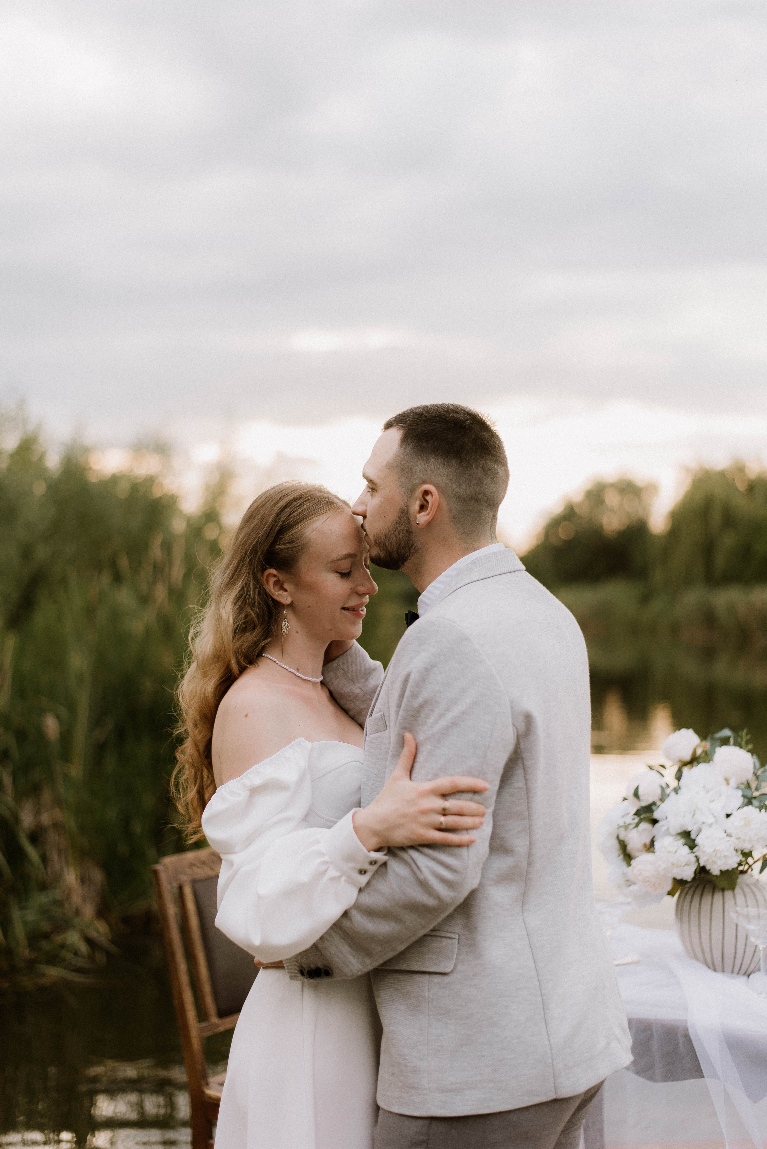 Весільна фотосесія на човні, Київ, Україна, весільний фотограф. Весільний та фотограф Київ Україна Олександра, свадебный Киев Украина