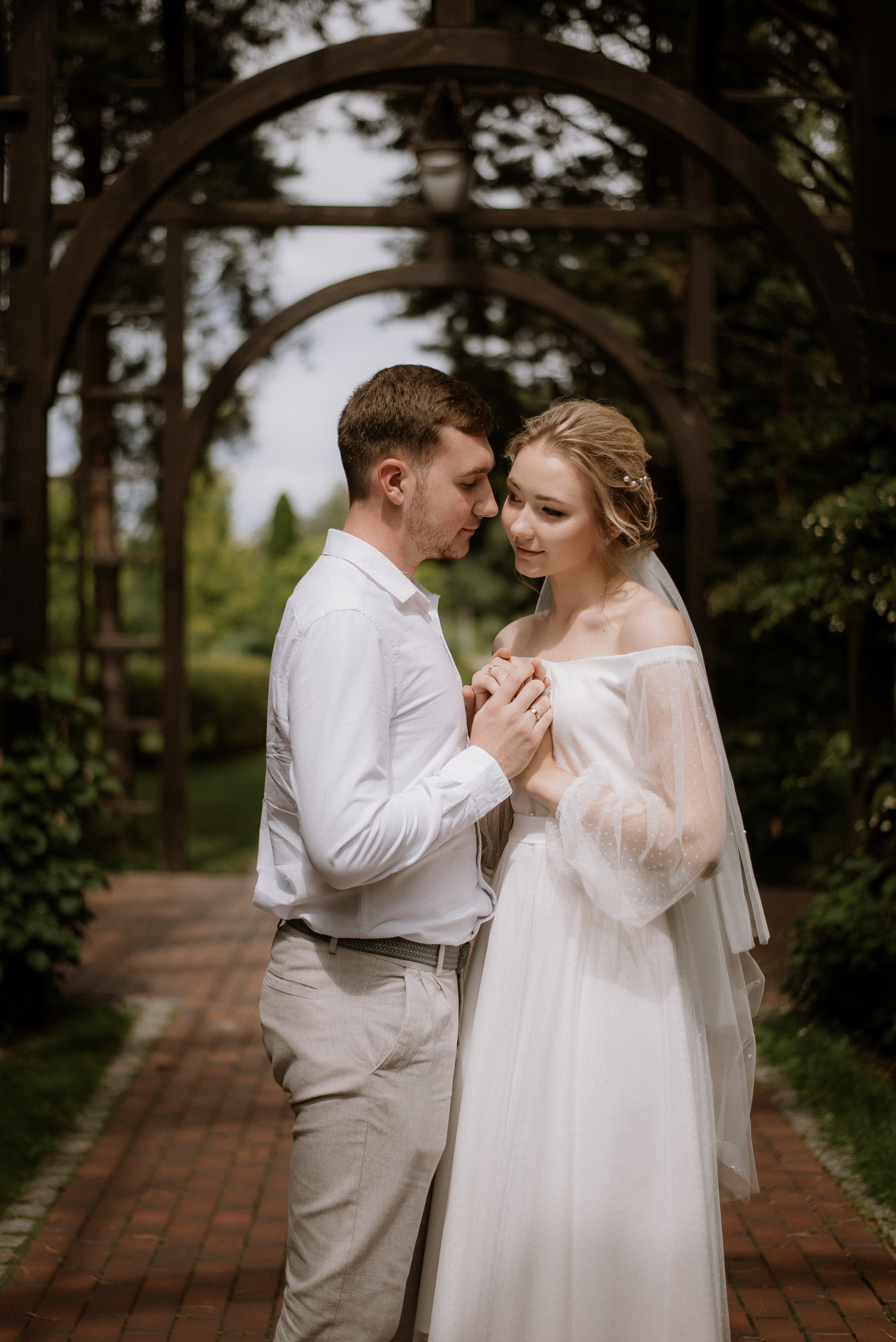 Весільна фотосесія в Межигір’ї, Київ, Україна, весільний фотограф. Весільний та фотограф Київ Україна Олександра, свадебный Киев Украина