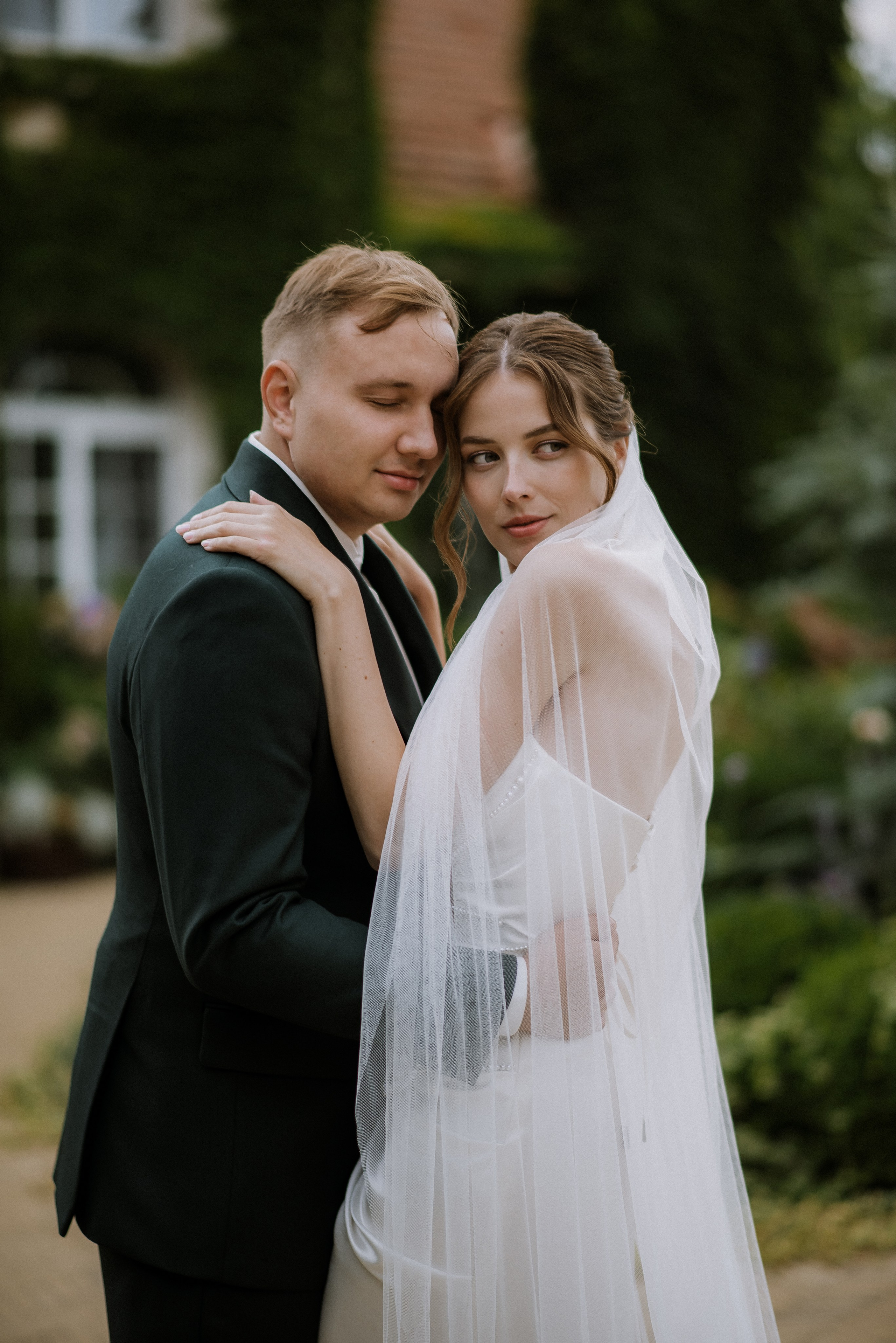 Весільна фотосесія в Києві, замок кохання, весілля, Київ, фотограф. Весільний та фотограф Київ Україна Олександра, свадебный Киев Украина