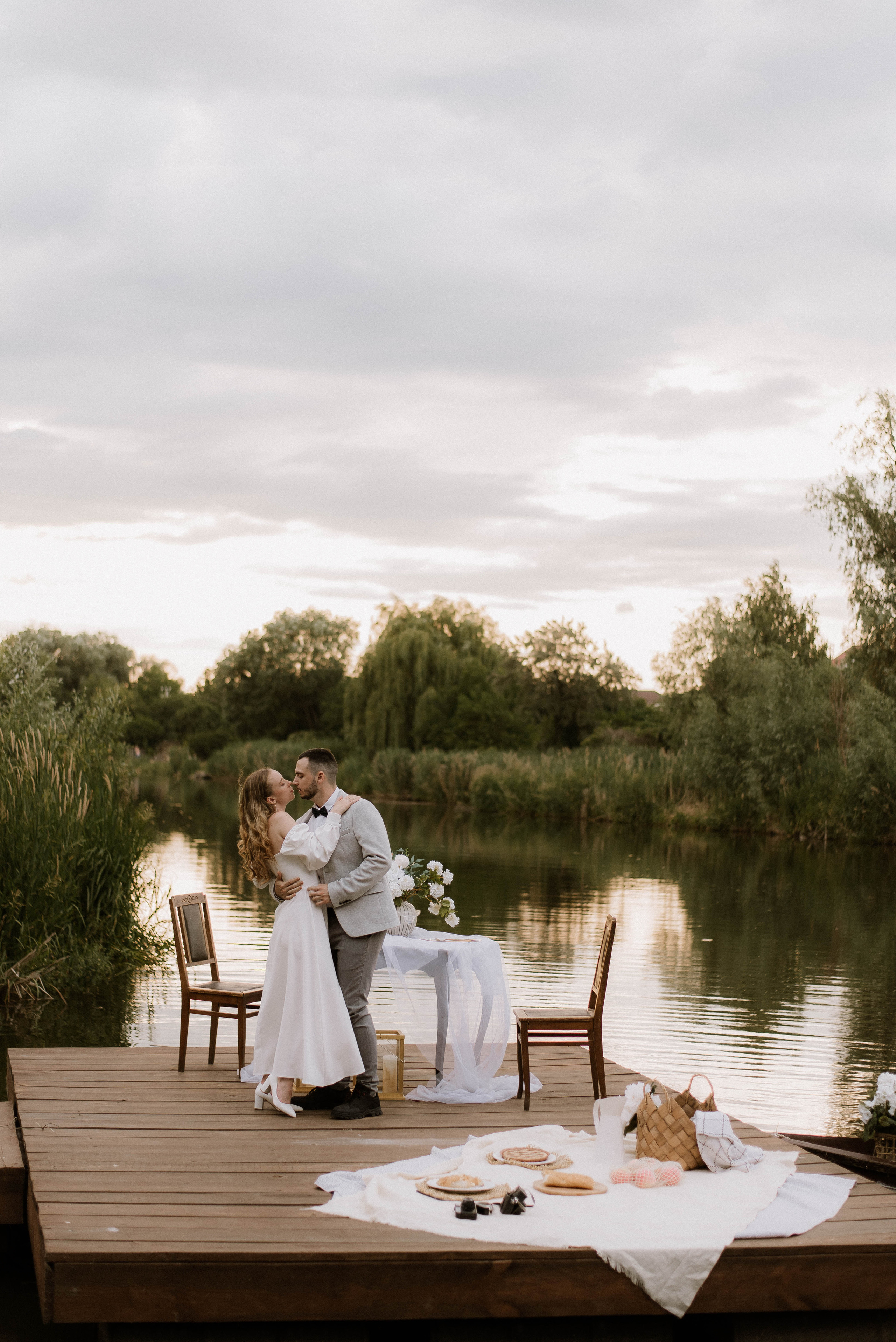 Весільна фотосесія на човні, Київ, Україна, весільний фотограф. Весільний та фотограф Київ Україна Олександра, свадебный Киев Украина