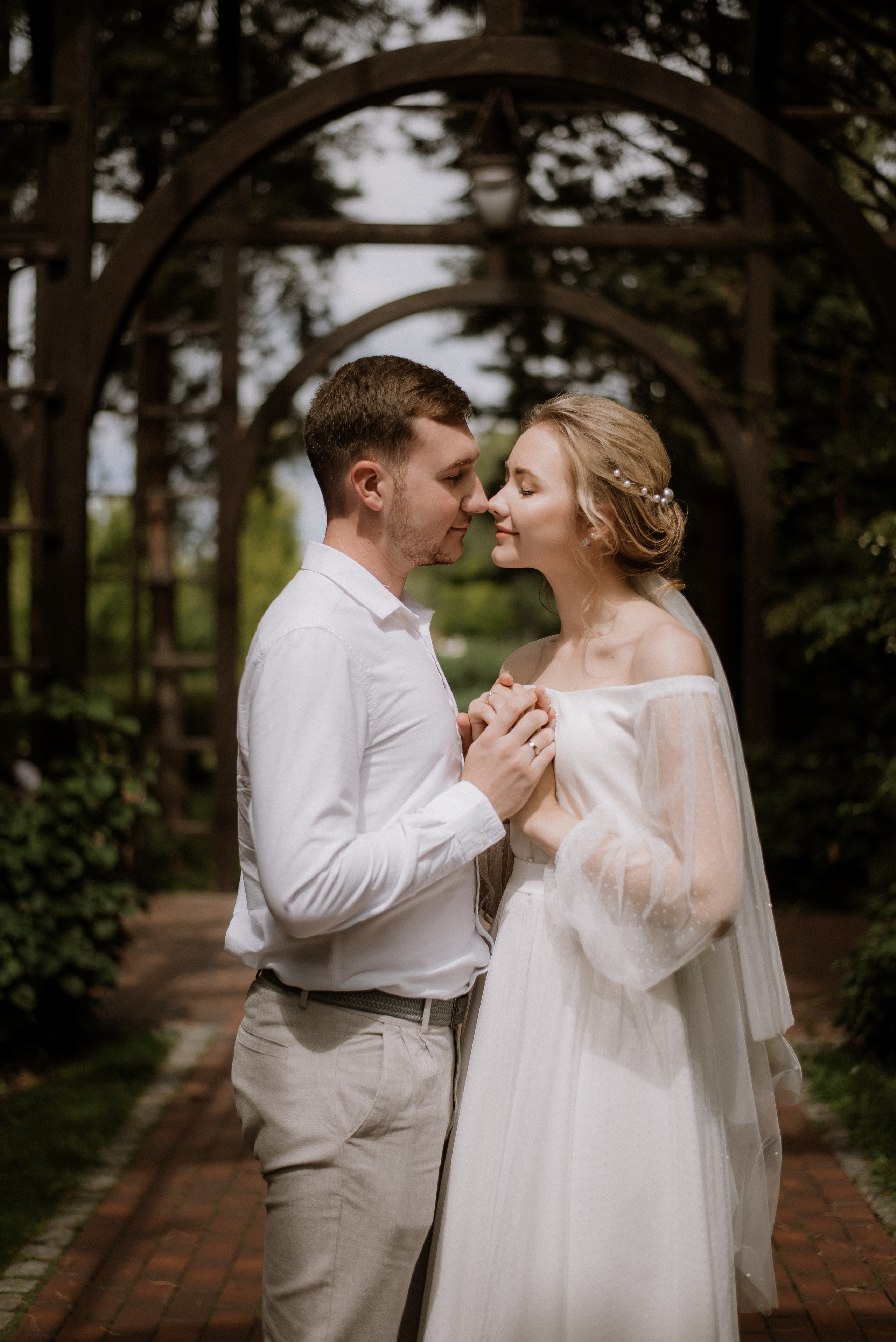 Весільна фотосесія в Межигір’ї, Київ, Україна, весільний фотограф. Весільний та фотограф Київ Україна Олександра, свадебный Киев Украина