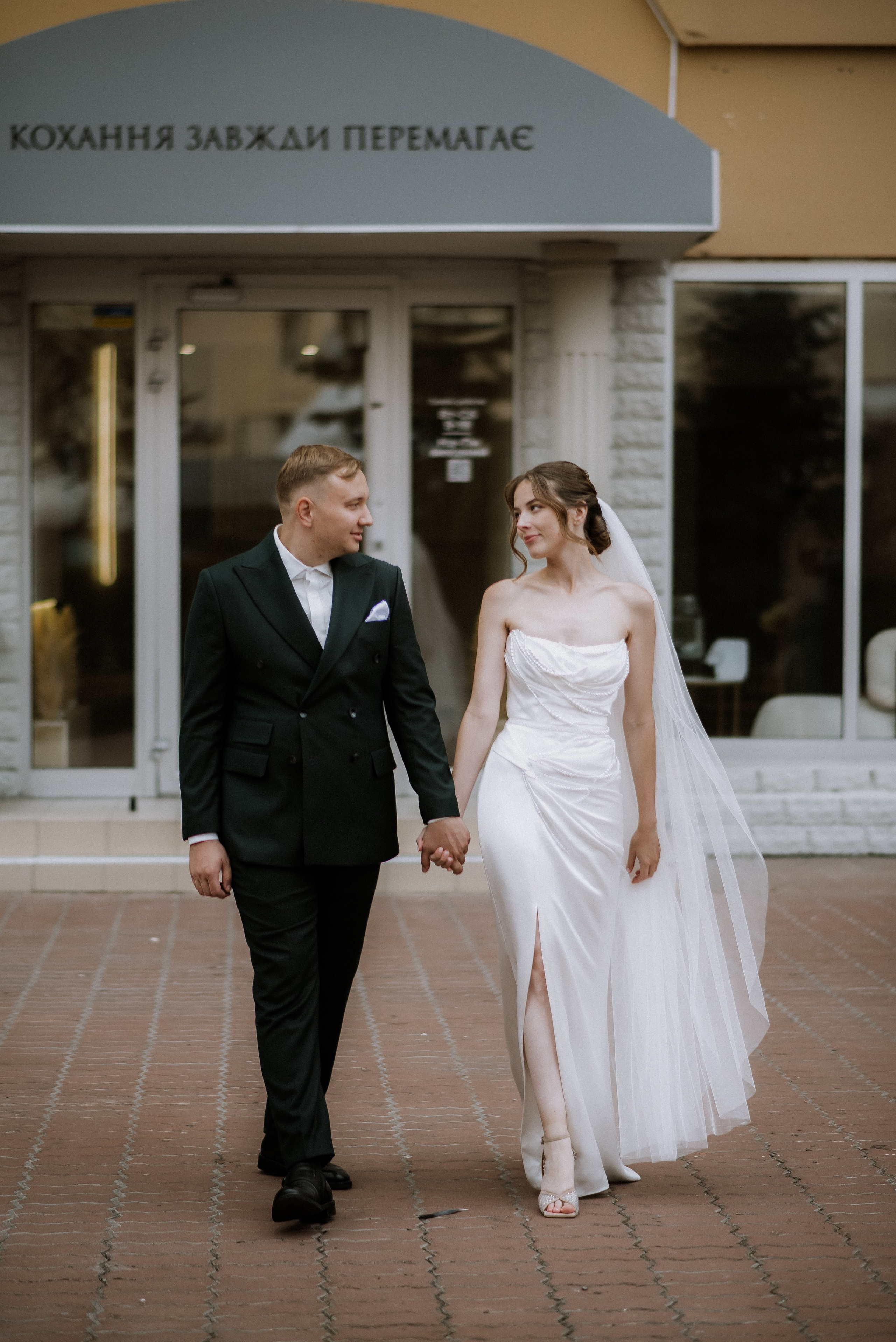 Весільна фотосесія в Києві, замок кохання, весілля, Київ, фотограф. Весільний та фотограф Київ Україна Олександра, свадебный Киев Украина