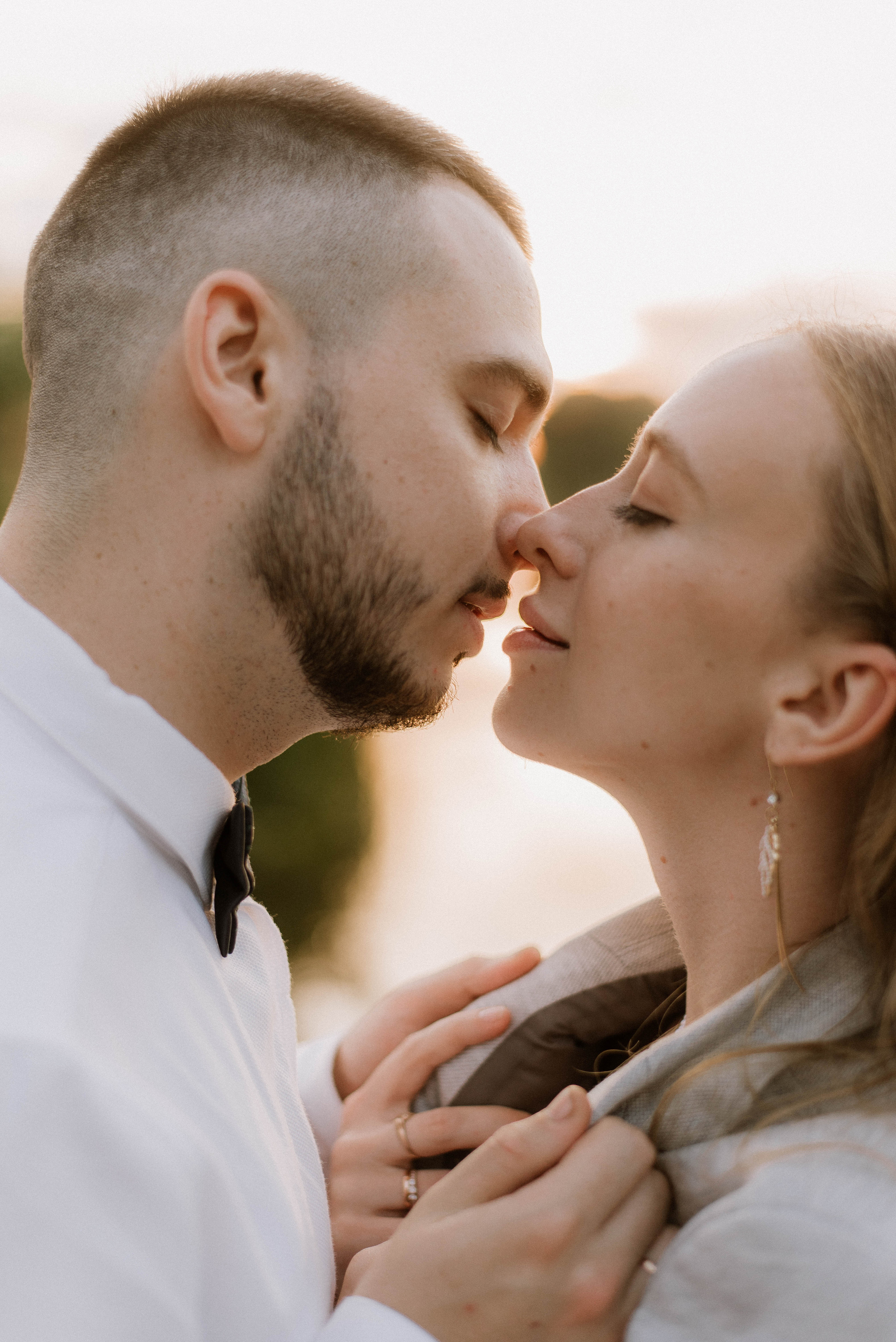 Весільна фотосесія на човні, Київ, Україна, весільний фотограф. Весільний та фотограф Київ Україна Олександра, свадебный Киев Украина