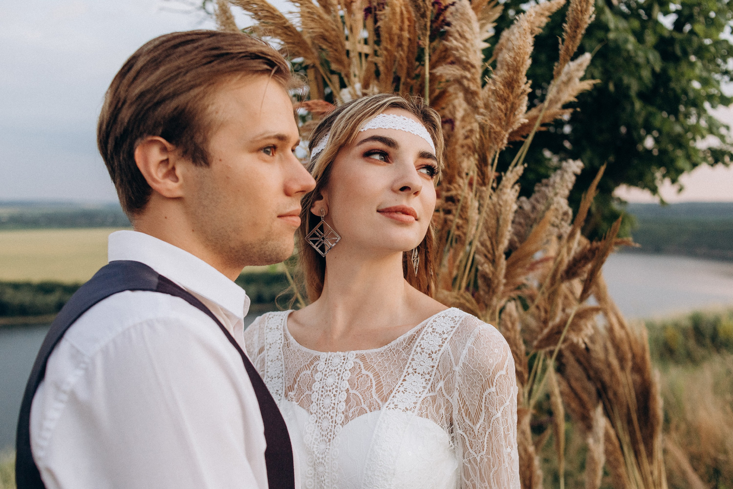 Wedding near the river. Свадебный семейный Фотограф Киев Конотоп lovestory портрет семейная