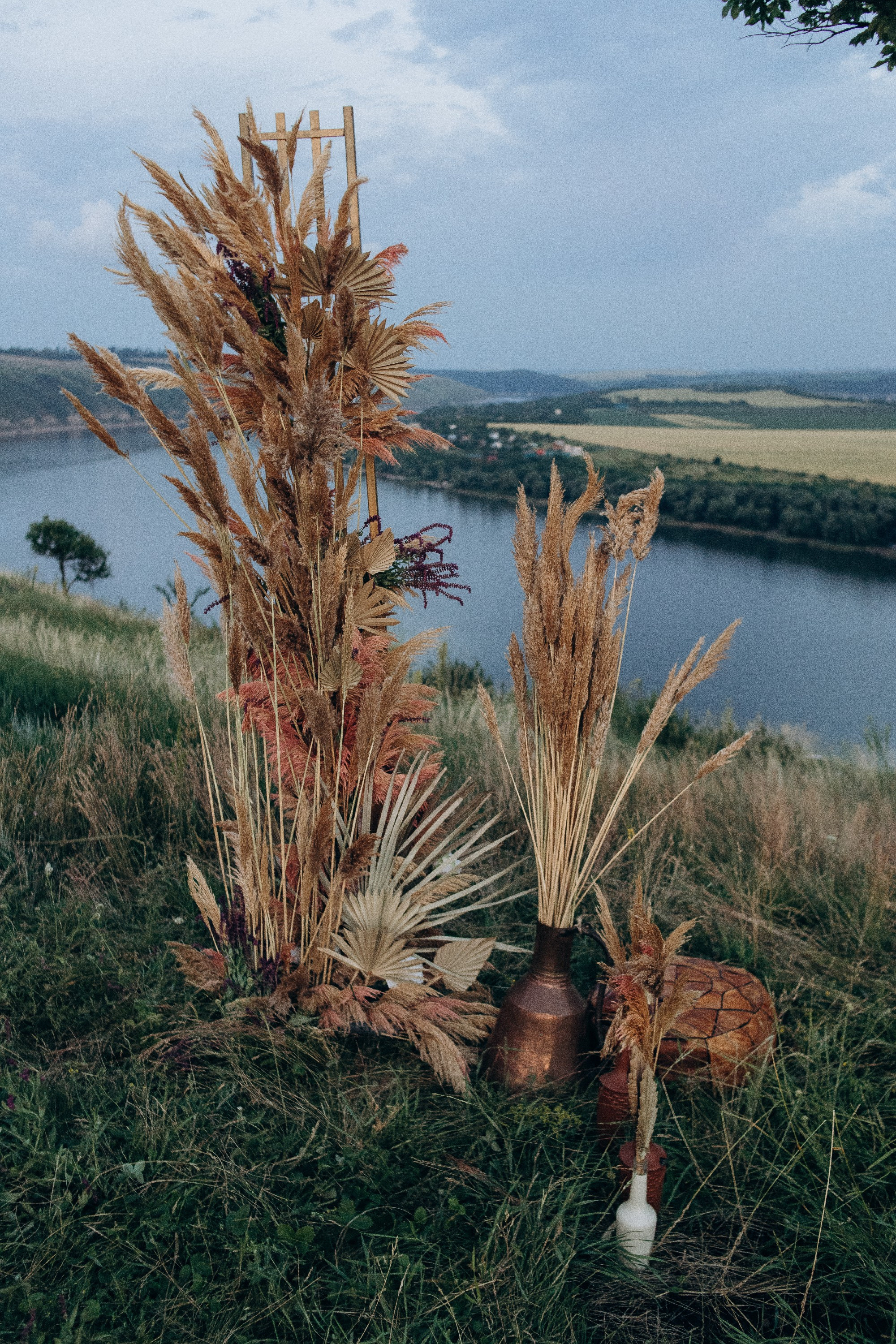 Wedding near the river. Свадебный семейный Фотограф Киев Конотоп lovestory портрет семейная
