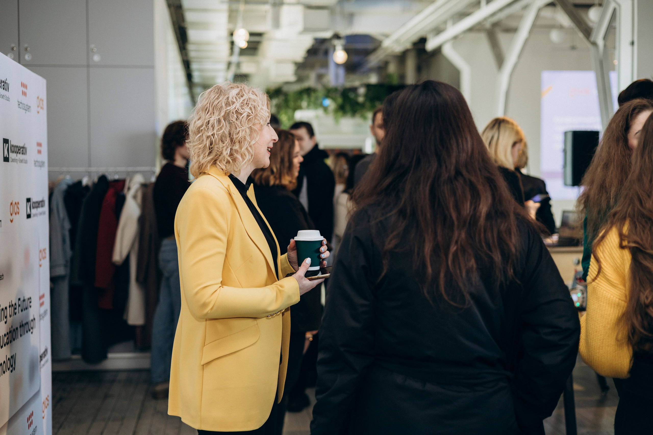 Shaping the Future of Education trough Technology. Свадебный семейный Фотограф Киев Конотоп lovestory портрет семейная