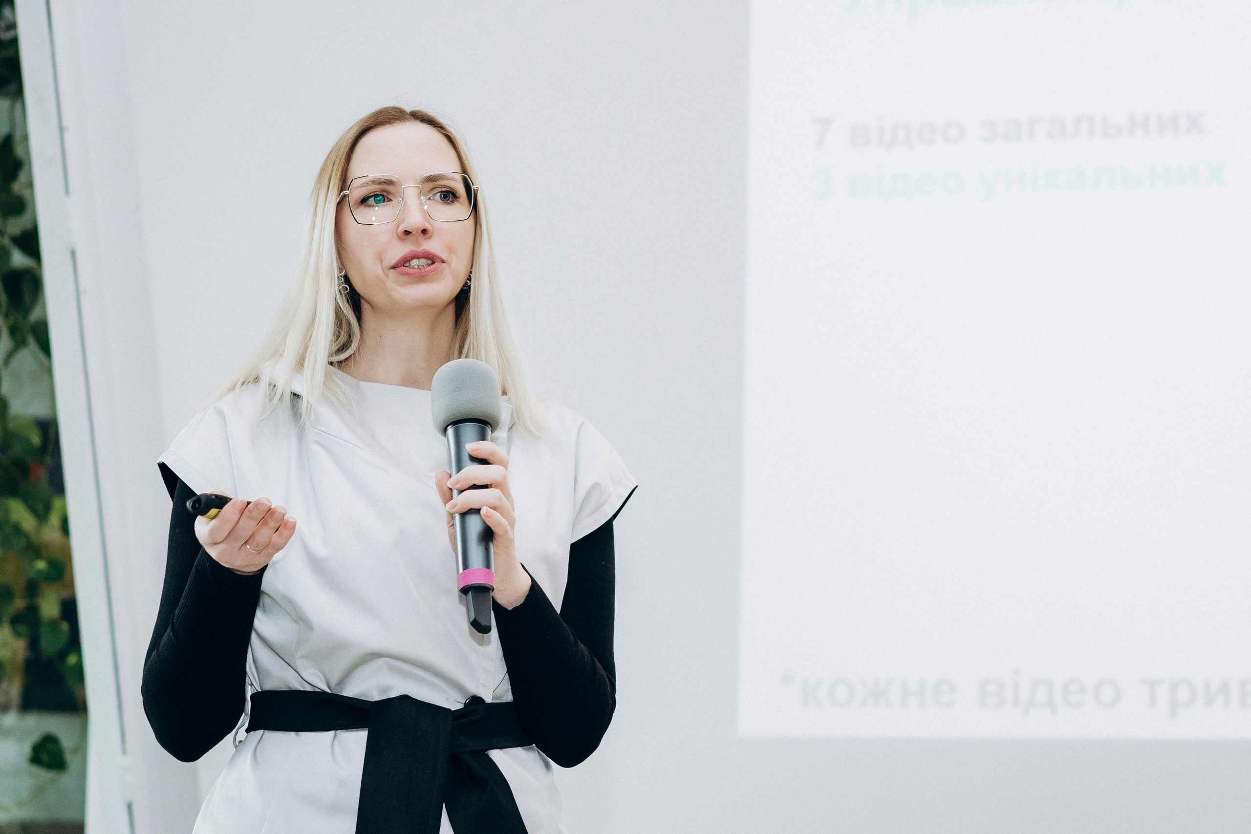 Shaping the Future of Education trough Technology. Свадебный семейный Фотограф Киев Конотоп lovestory портрет семейная