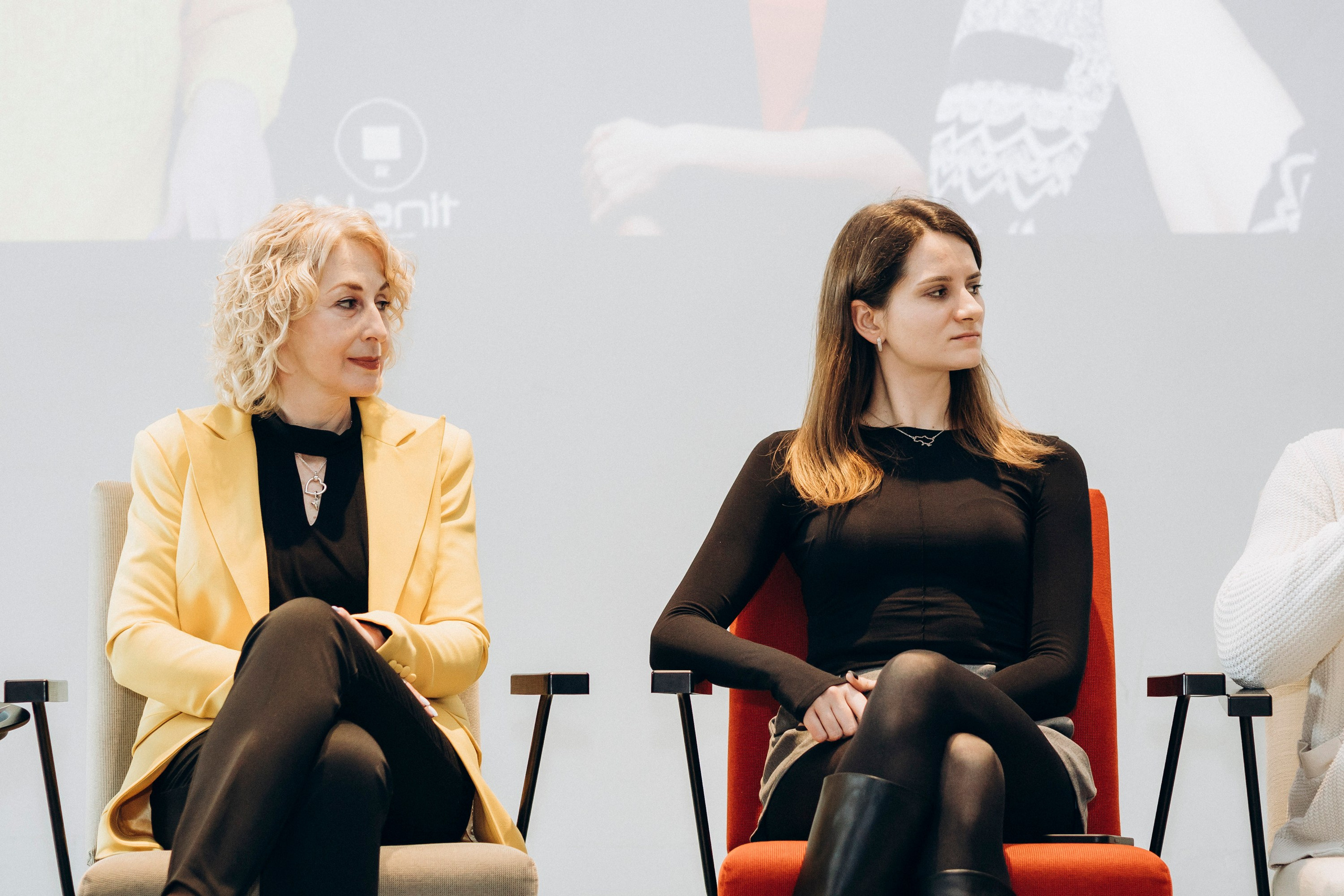 Shaping the Future of Education trough Technology. Свадебный семейный Фотограф Киев Конотоп lovestory портрет семейная