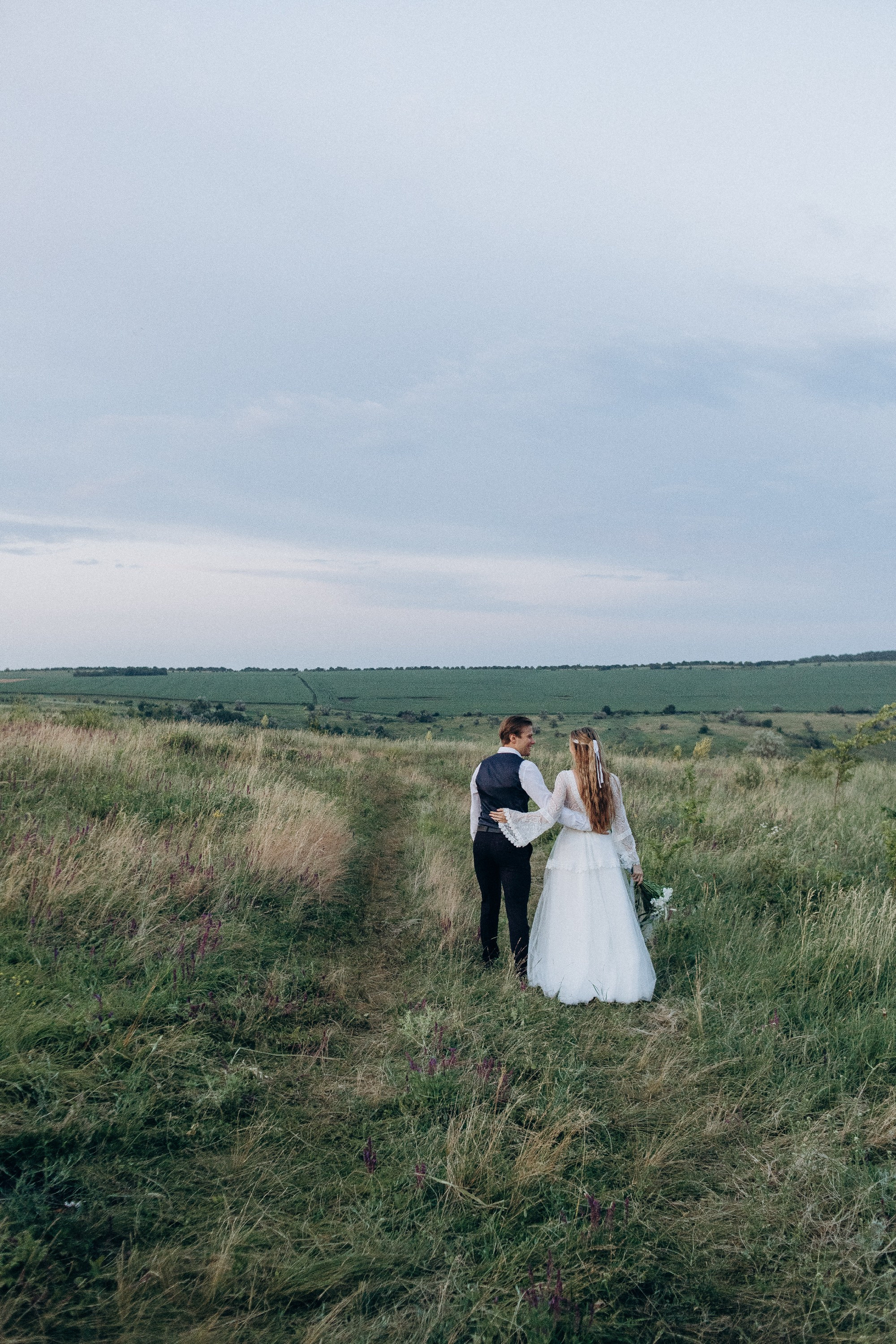Wedding near the river. Свадебный семейный Фотограф Киев Конотоп lovestory портрет семейная