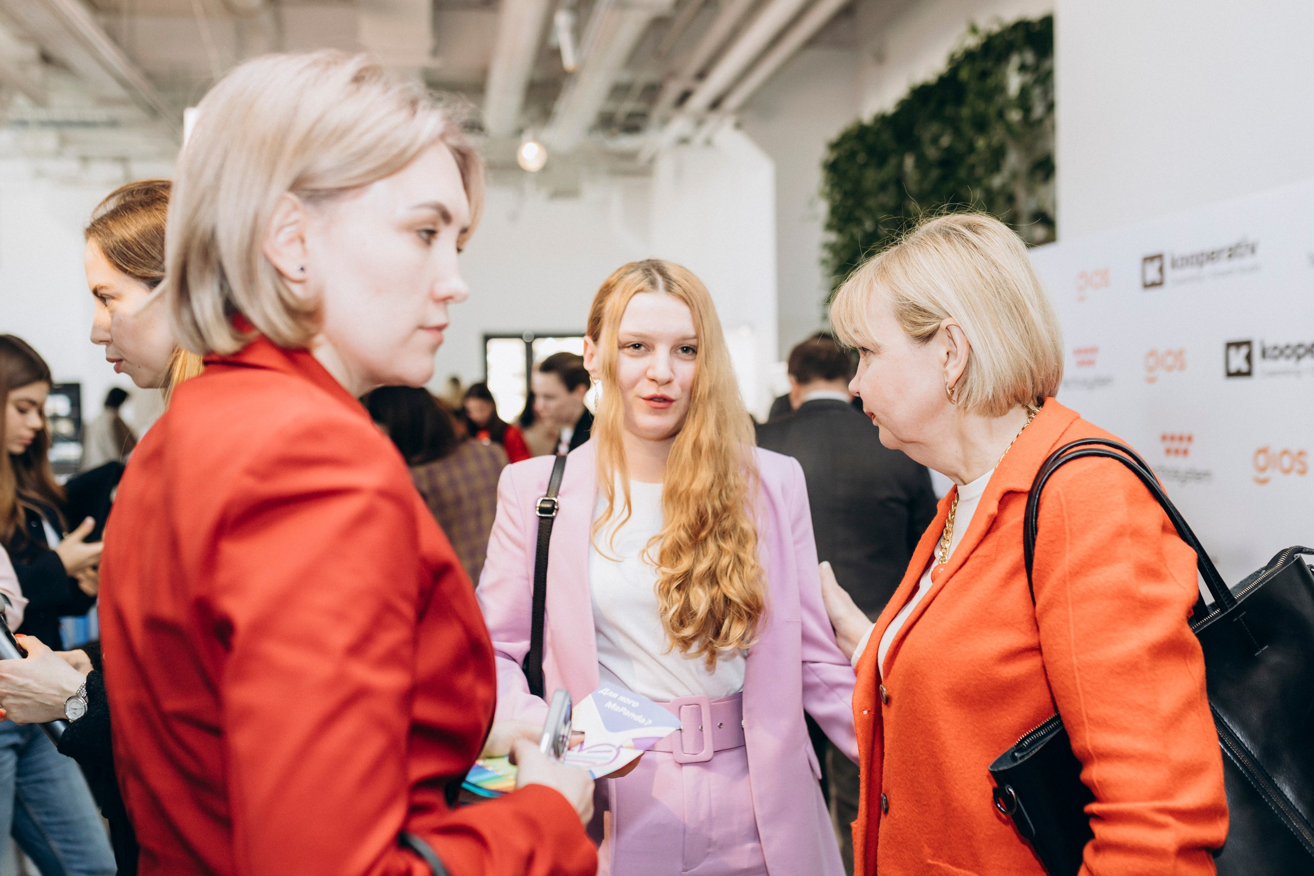 Shaping the Future of Education trough Technology. Свадебный семейный Фотограф Киев Конотоп lovestory портрет семейная