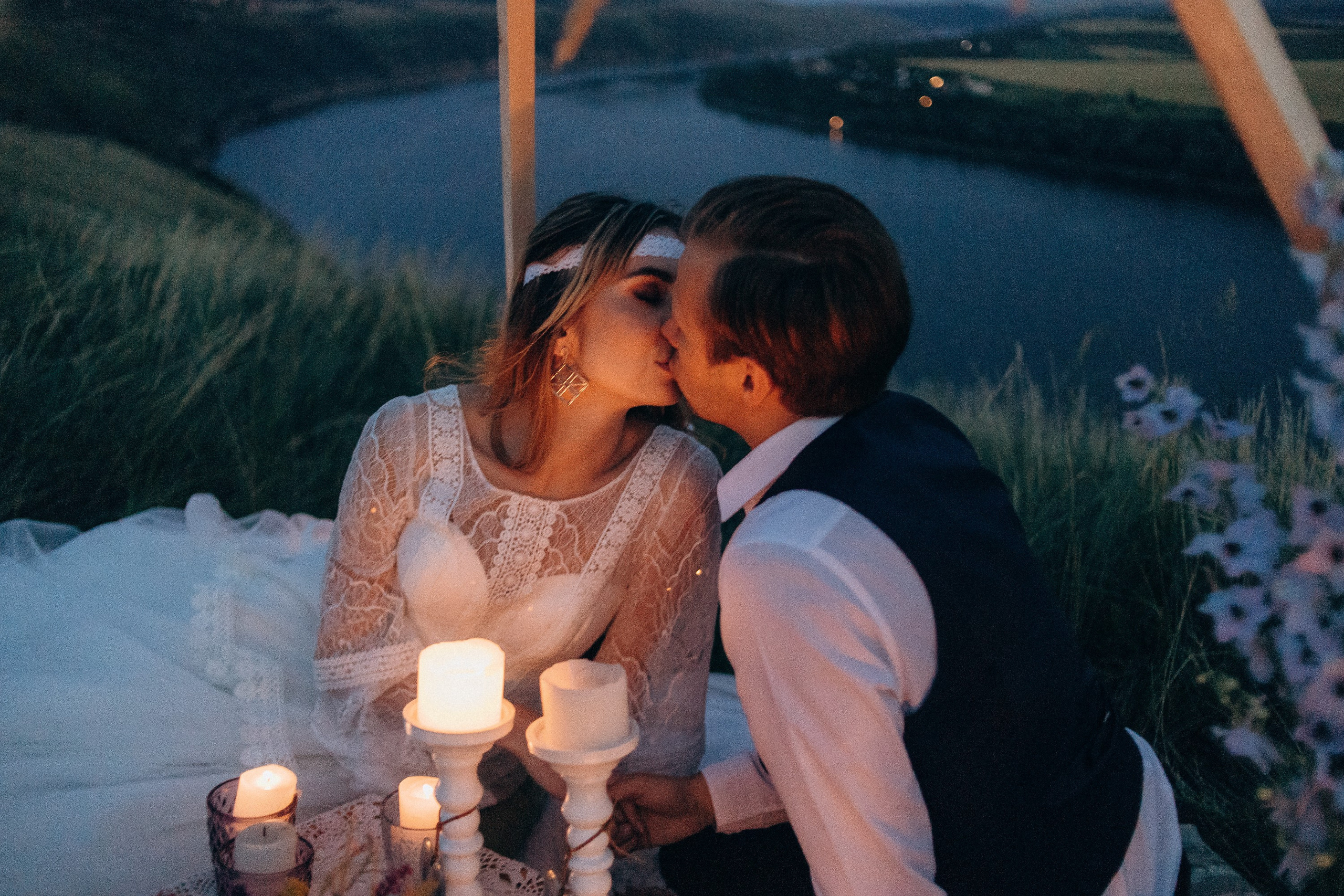 Wedding near the river. Свадебный семейный Фотограф Киев Конотоп lovestory портрет семейная