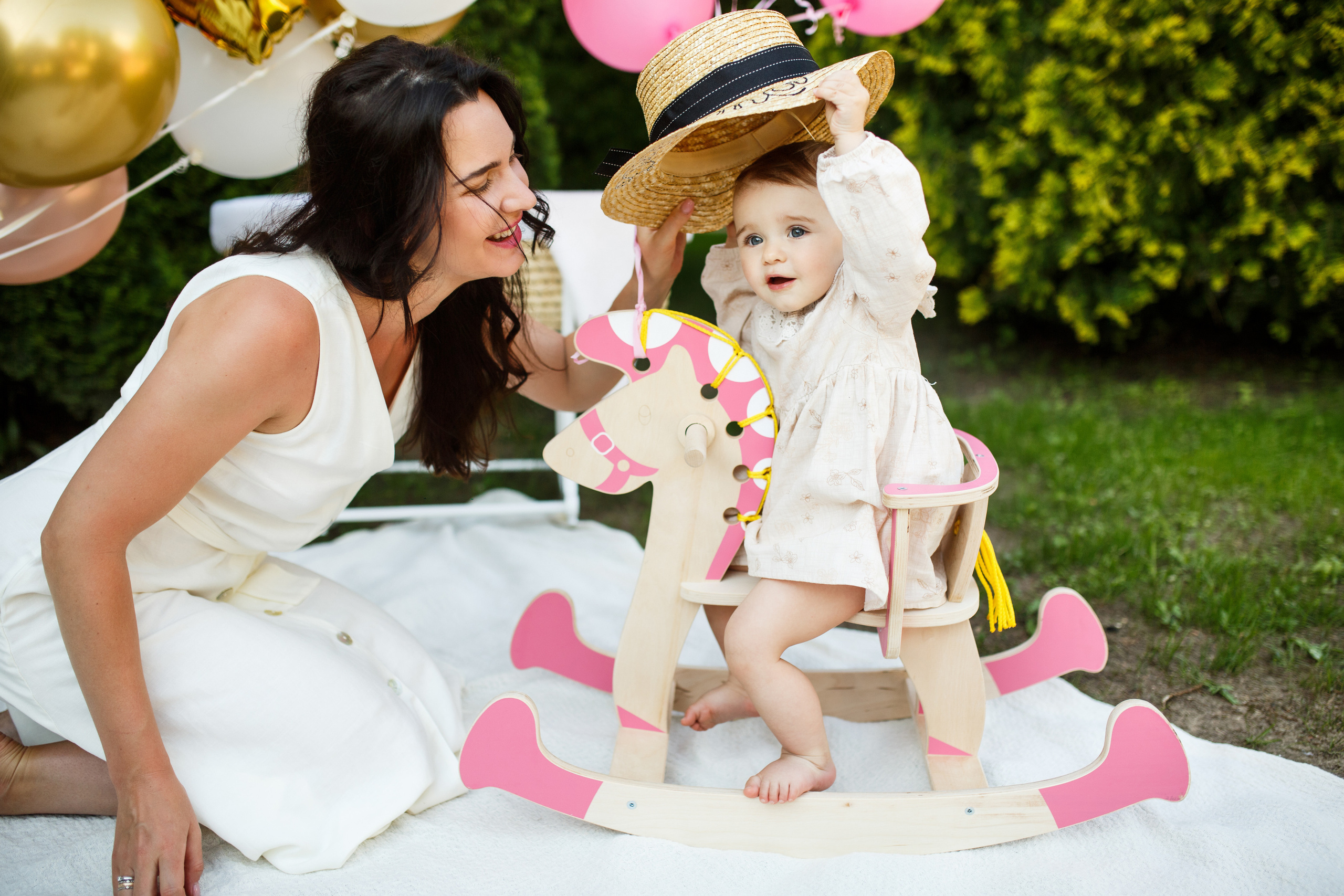 Ksenija, Siergiej i Sofia. Fotograf ślubny i rodzinny w Warszawie