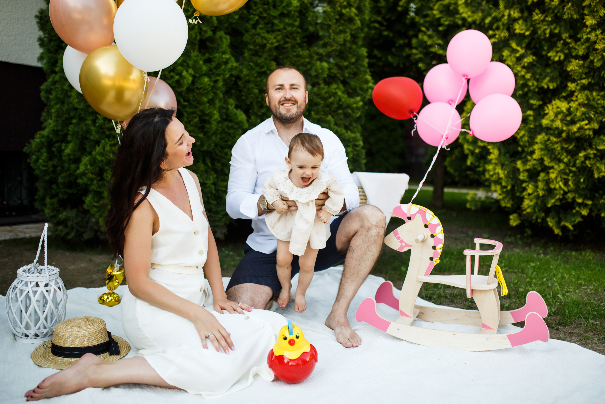 Ksenija, Siergiej i Sofia. Fotograf ślubny i rodzinny w Warszawie