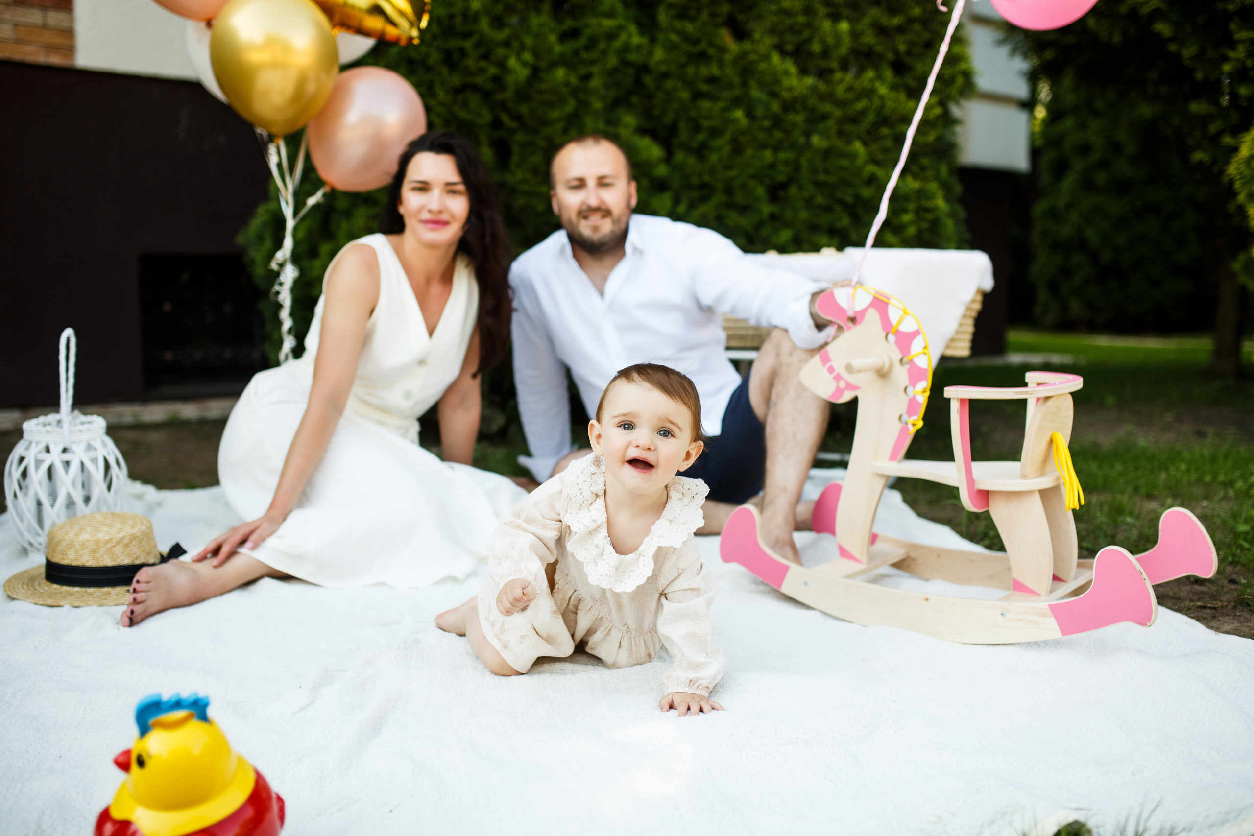 Ksenija, Siergiej i Sofia. Fotograf ślubny i rodzinny w Warszawie