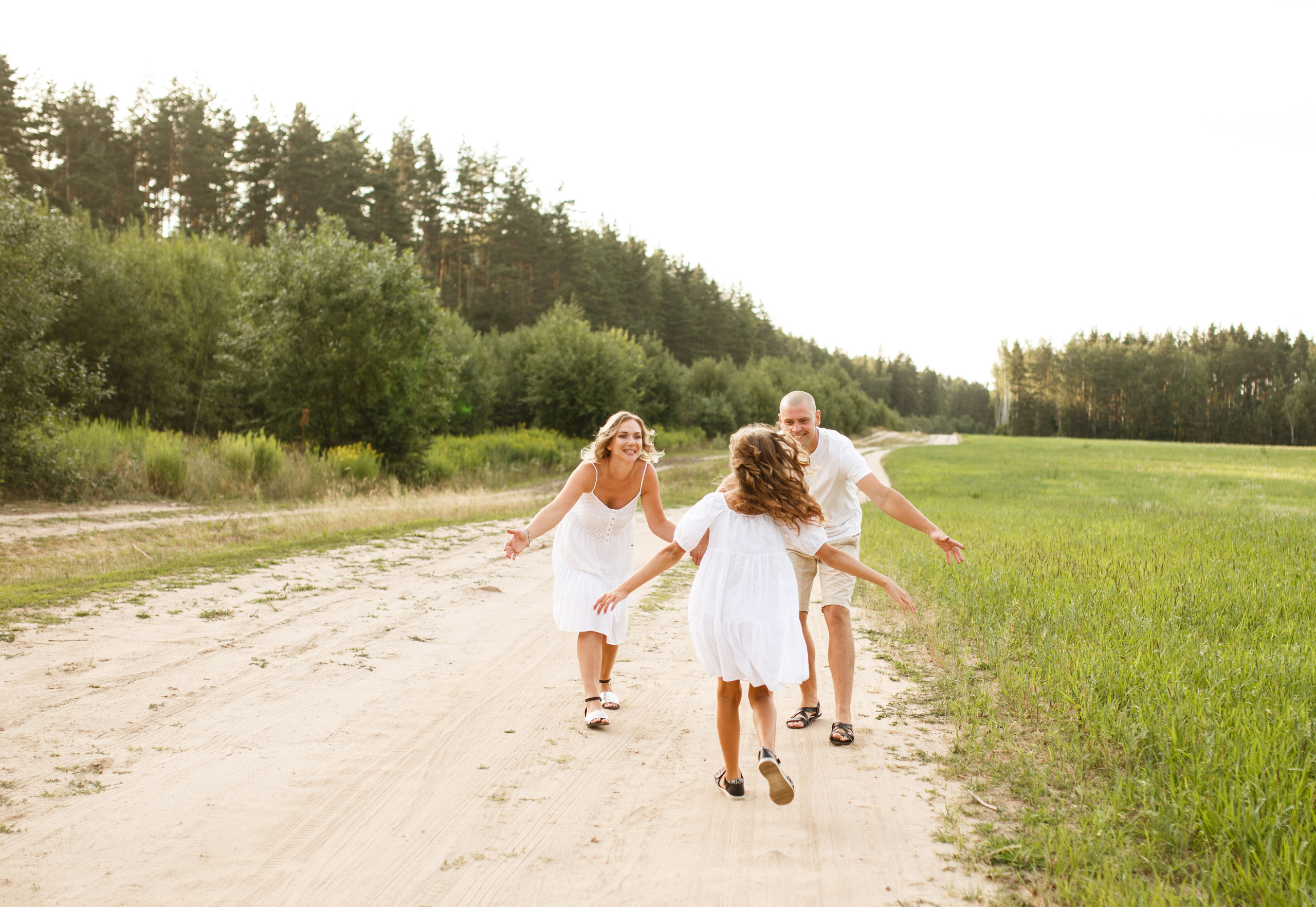 Marija, Jurij i Elina. Fotograf ślubny i rodzinny w Warszawie