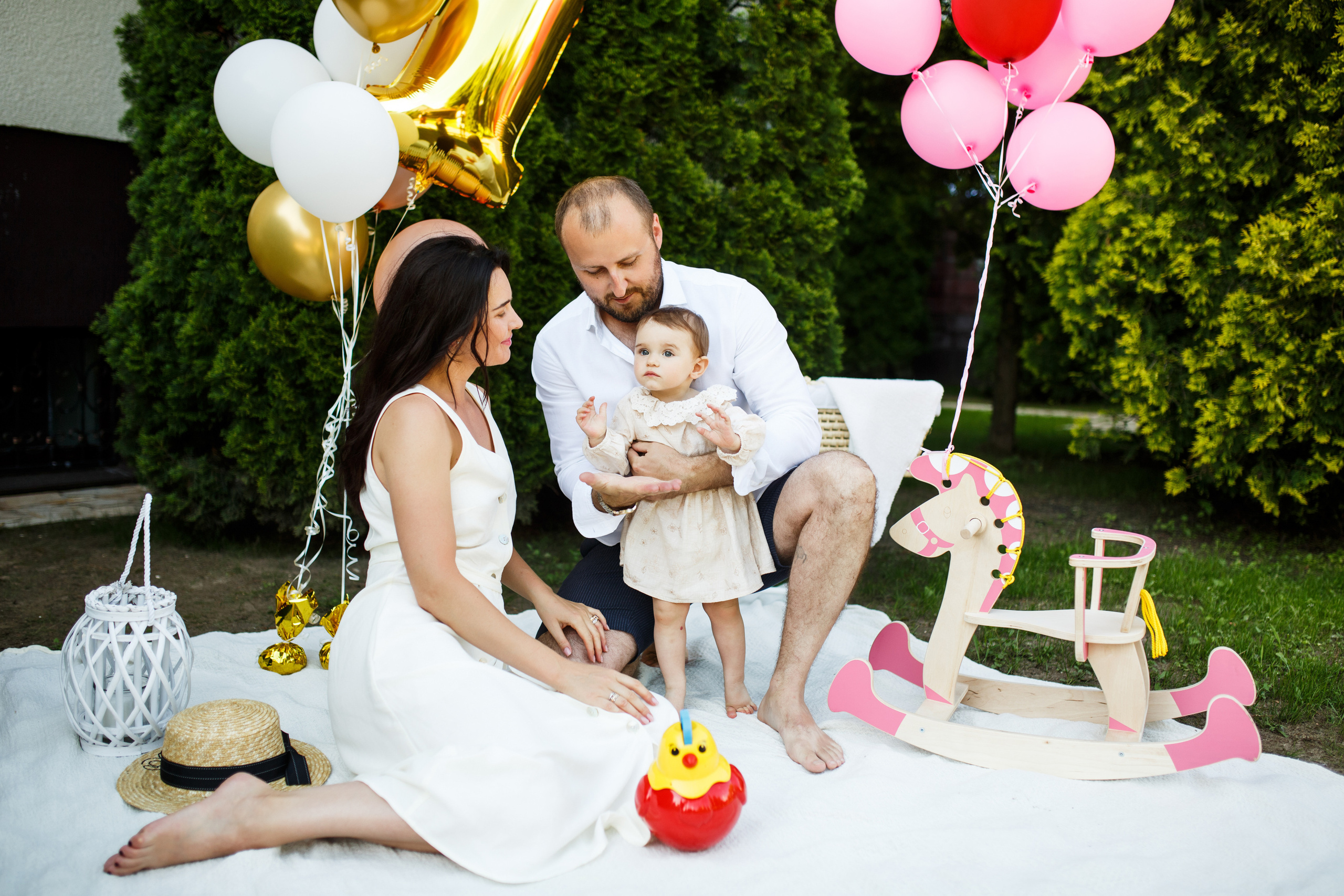 Ksenija, Siergiej i Sofia. Fotograf ślubny i rodzinny w Warszawie